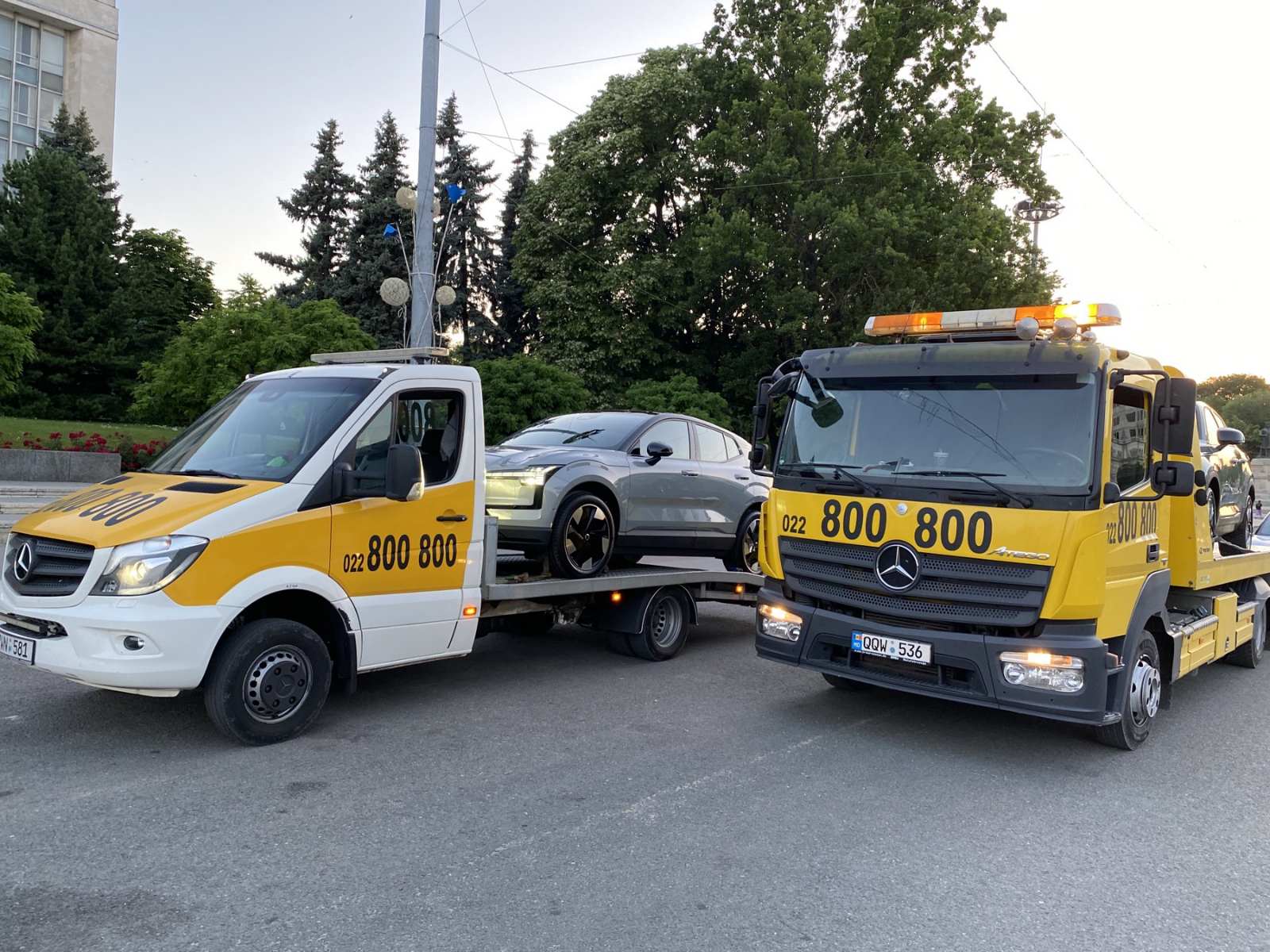 Descarcare containere cu masini din China, Corea s