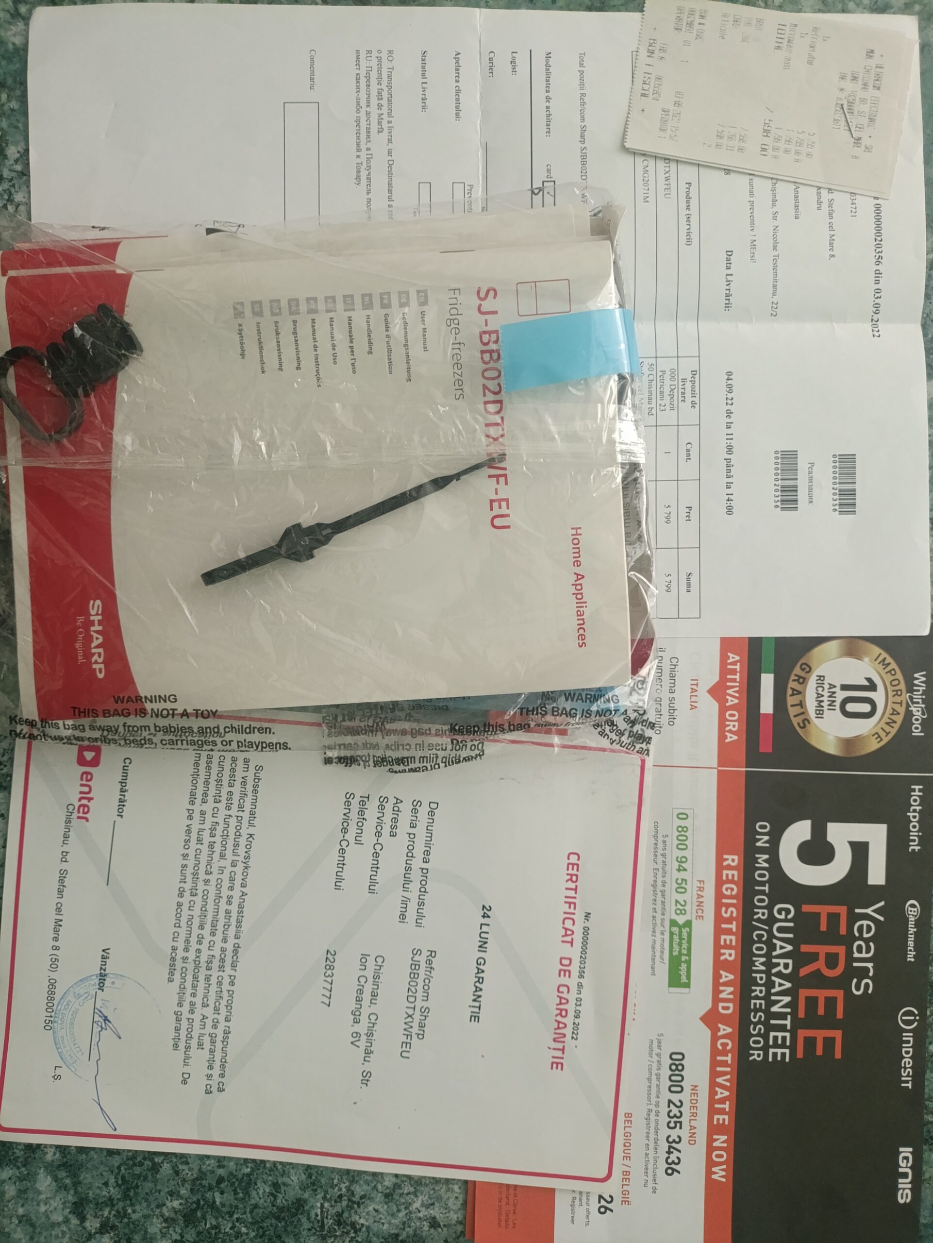 Холодильник SHARP SJ-BB02DTXWF-EU