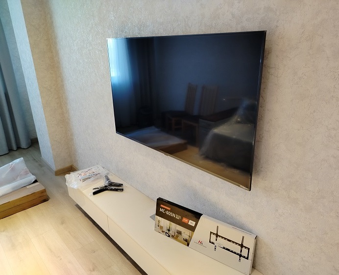 Montare televizor pe perete.Instalare televizor pe