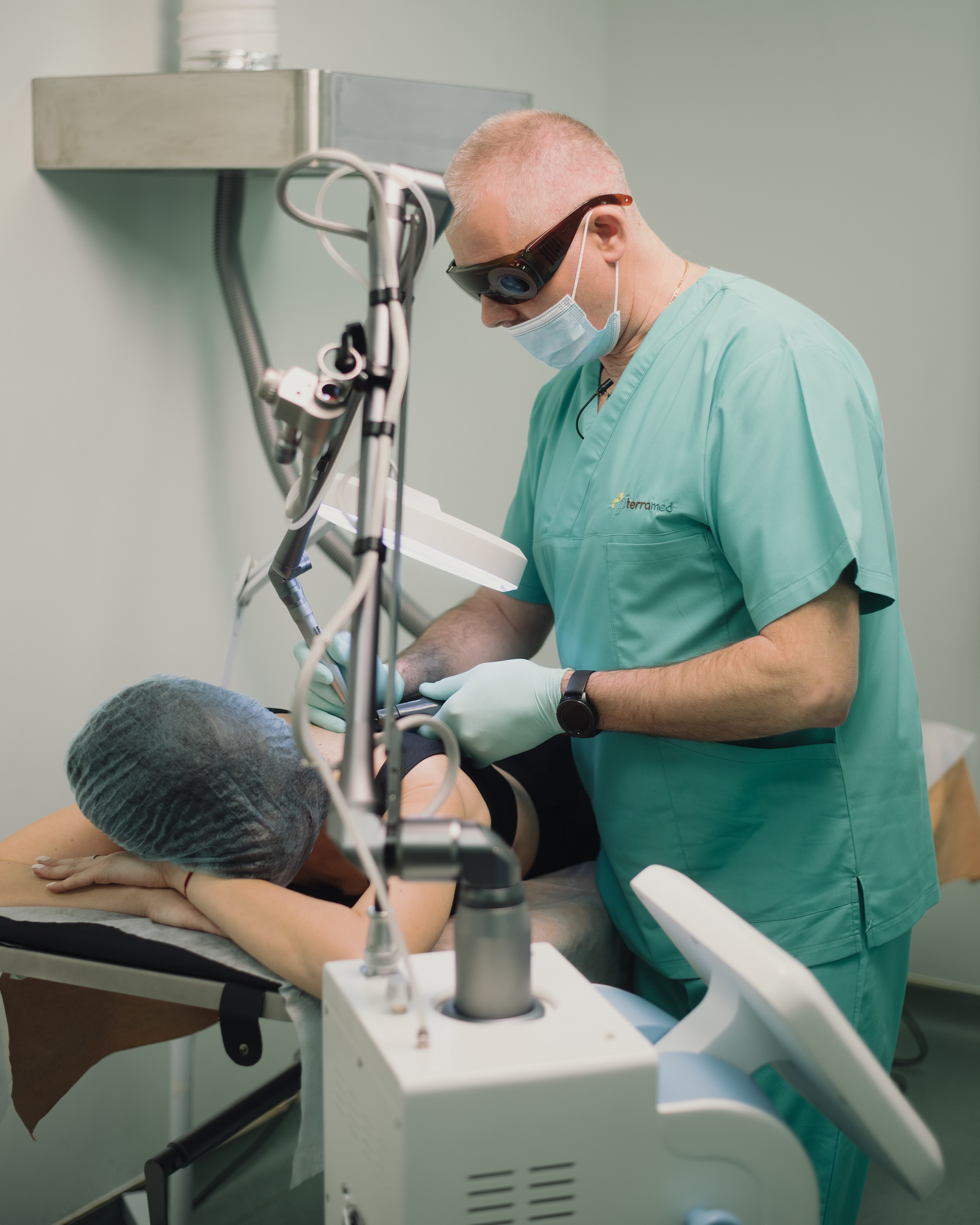  Лазерное удаление новообразований родинок невусов