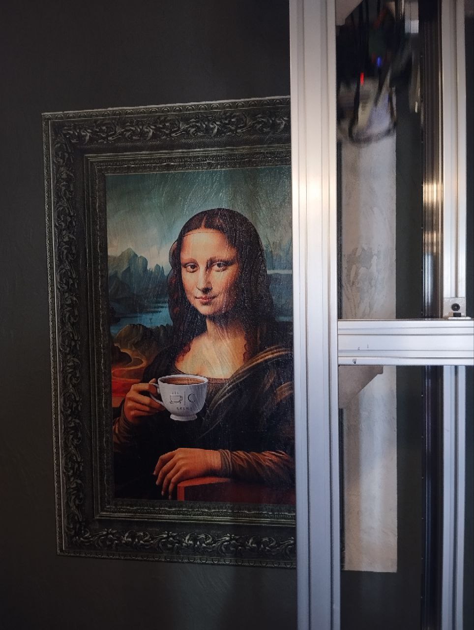 Дизайнерская роспись стен от wallprint.md