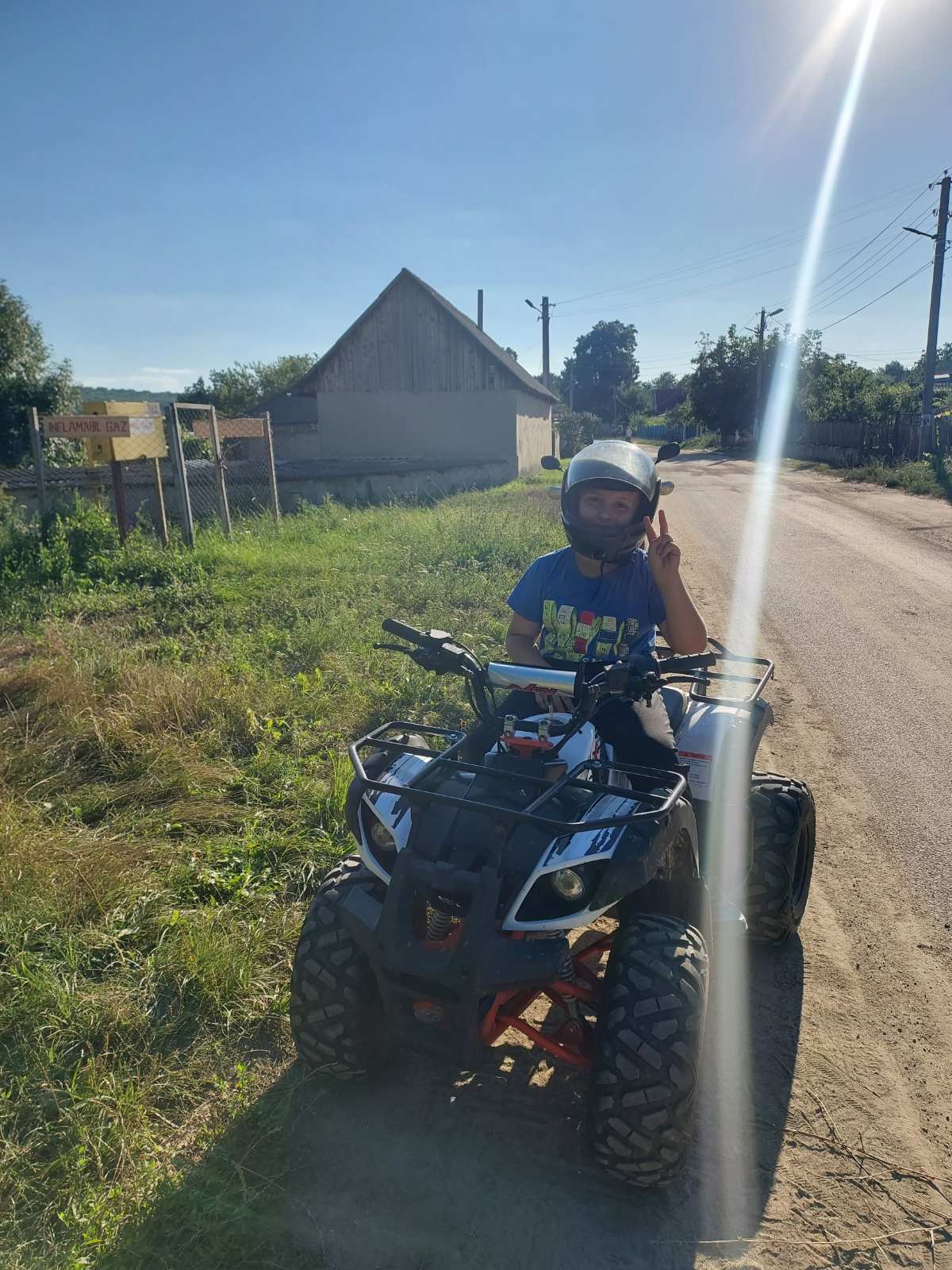 ПРОДАМ СРОЧНО КВАДРОЦИКЛ