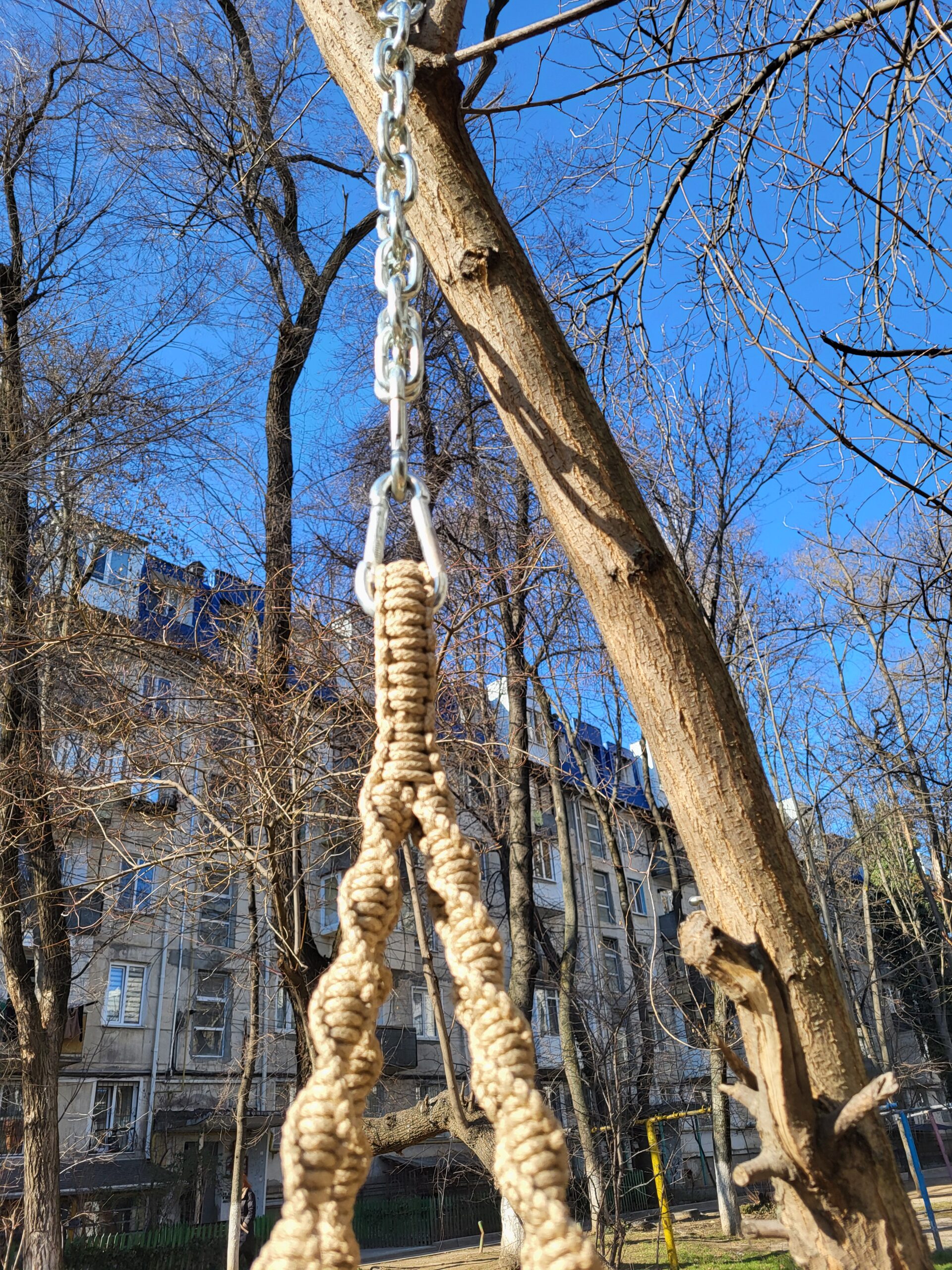 Кресло-качеля из гамакового шнура