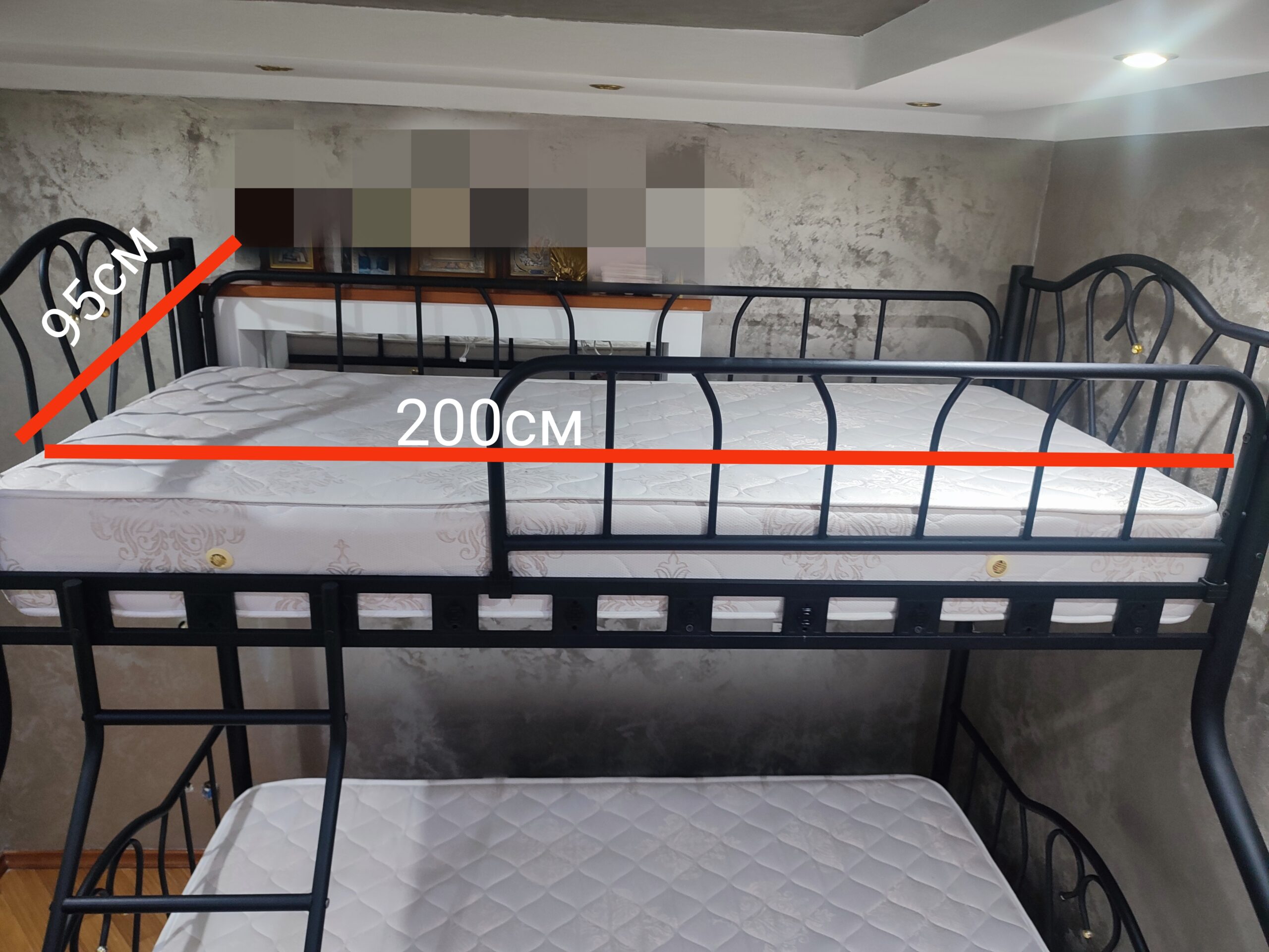 Двухъярусная кровать