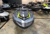 Sea-Doo RXT-X 325 Verde Manta/Roșu Aprins cu Remor