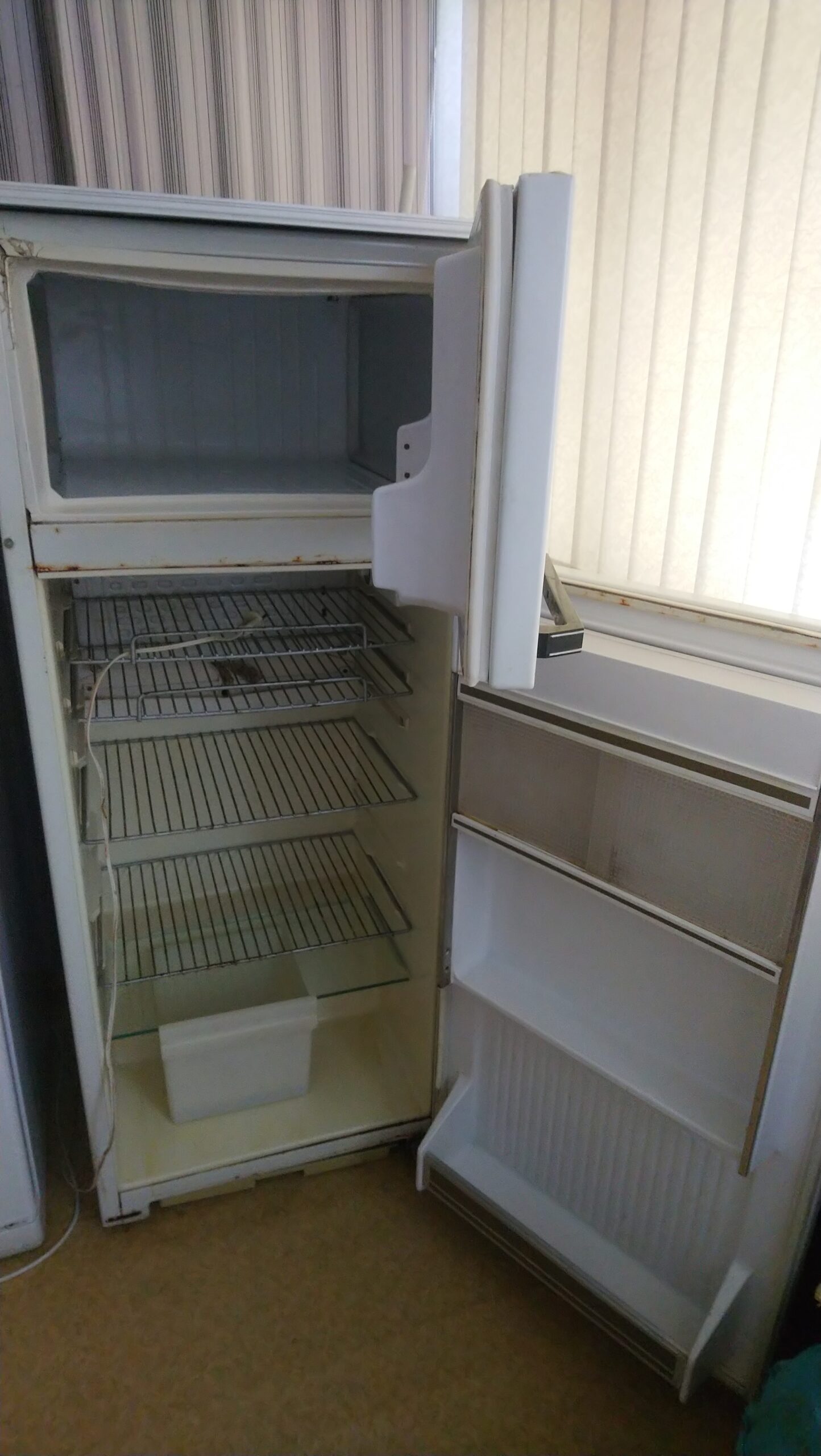 Продаю холодильник Минск-15