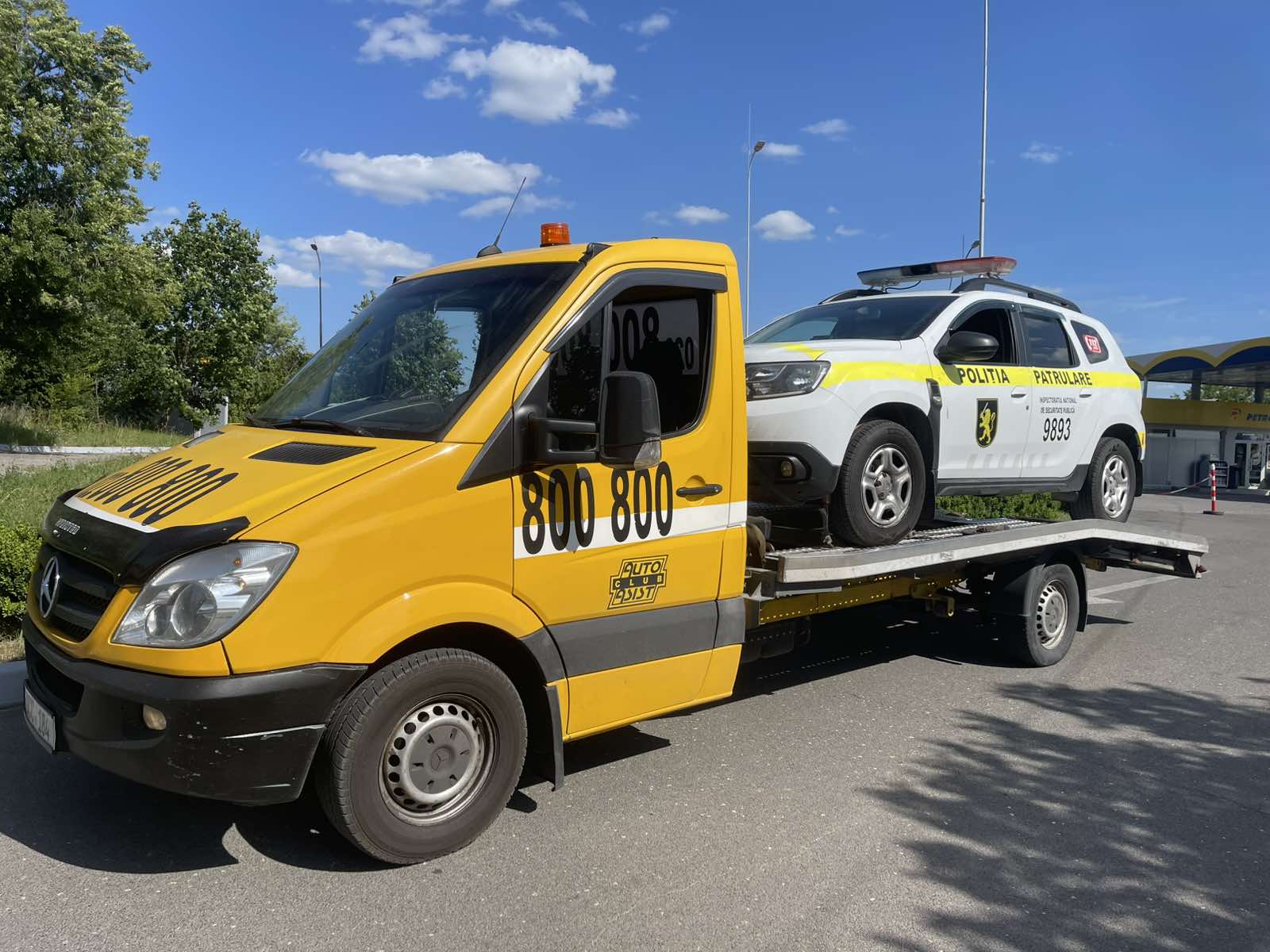 Авто эвакуатор 24 24 Auto Club Asist