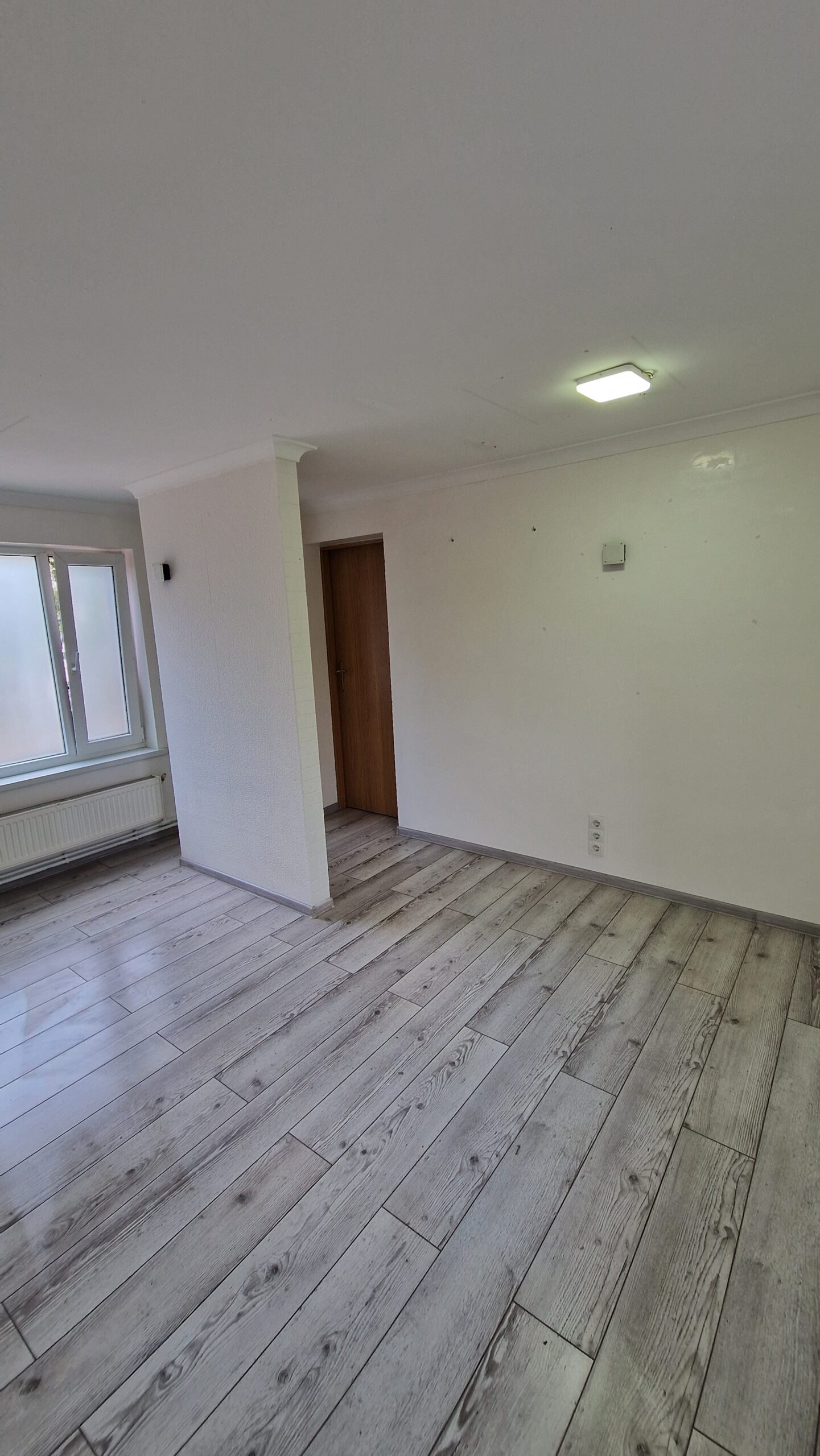 Аренда 60 м² в Бельцах, первая линия, офис/салон