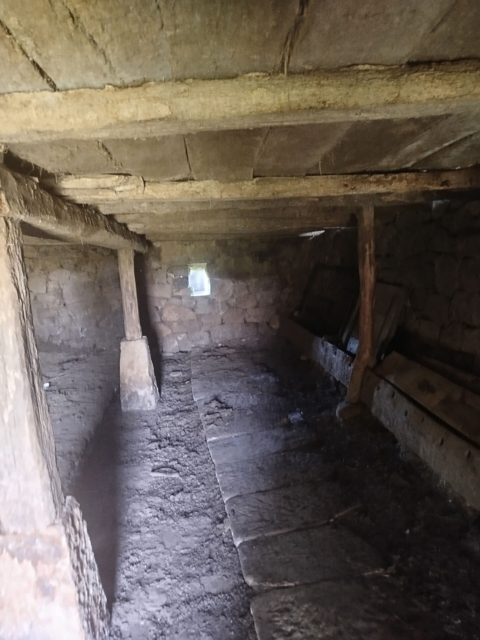 Ремонт двускатной крыши в домике 10 на 7м