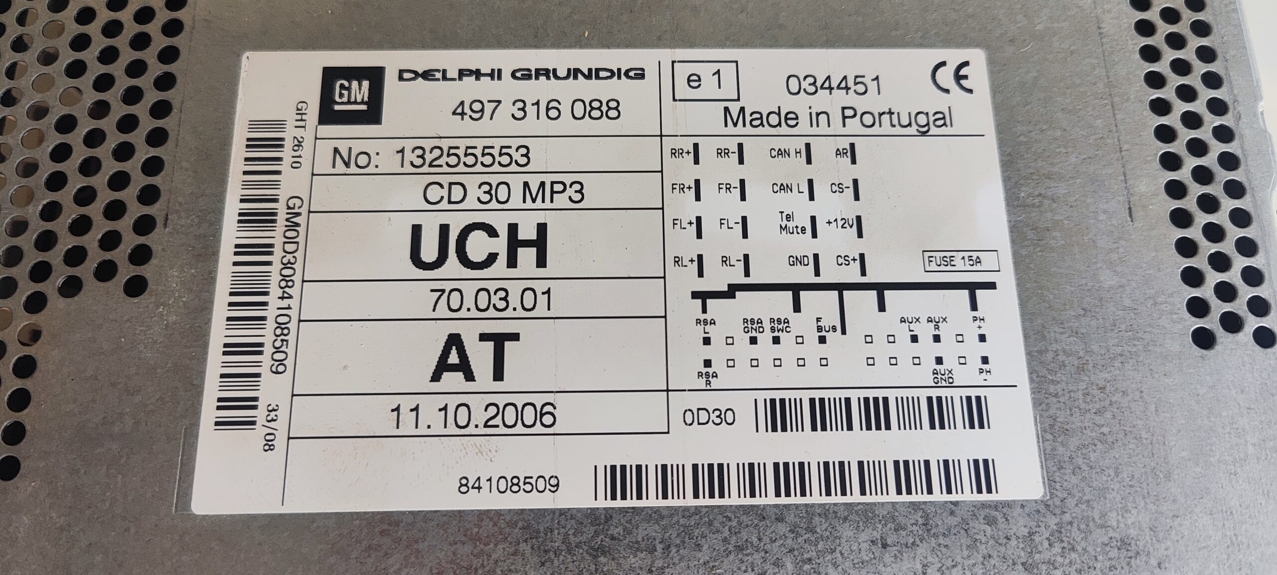 Продам штатную автомагнитолу на Opel Astra H