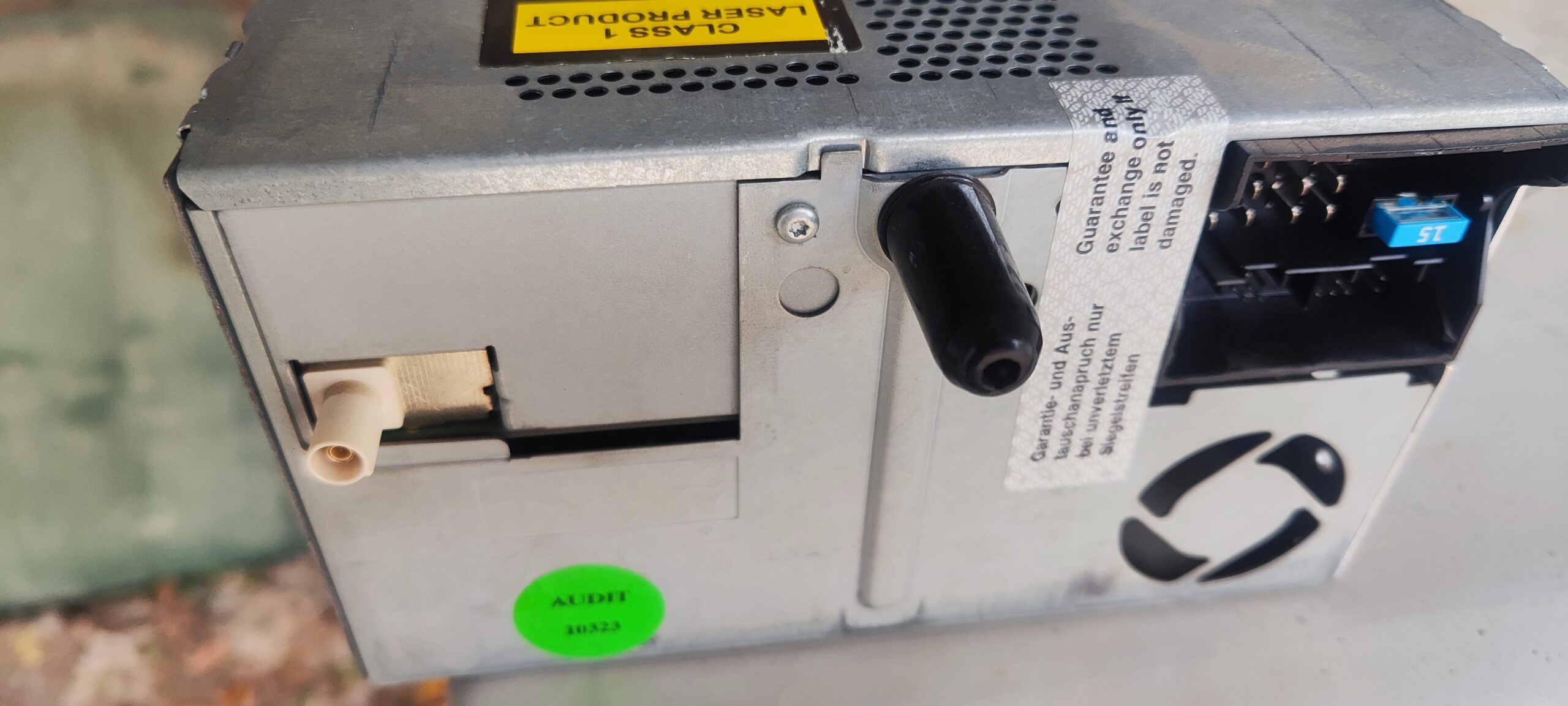 Продам штатную автомагнитолу на Opel Astra H