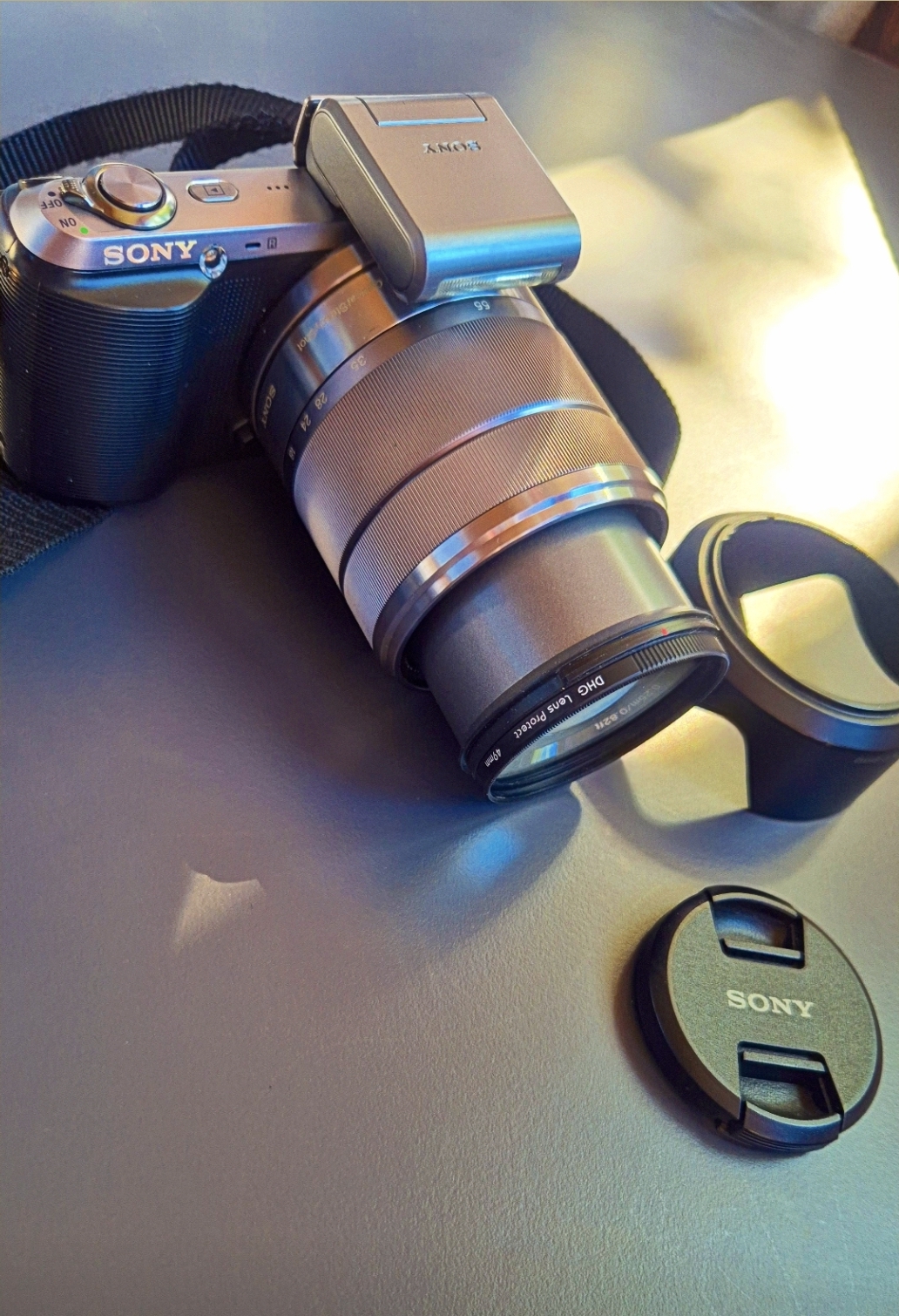 Продаётся цифровя беззеркальная камера SONY NEX-C3