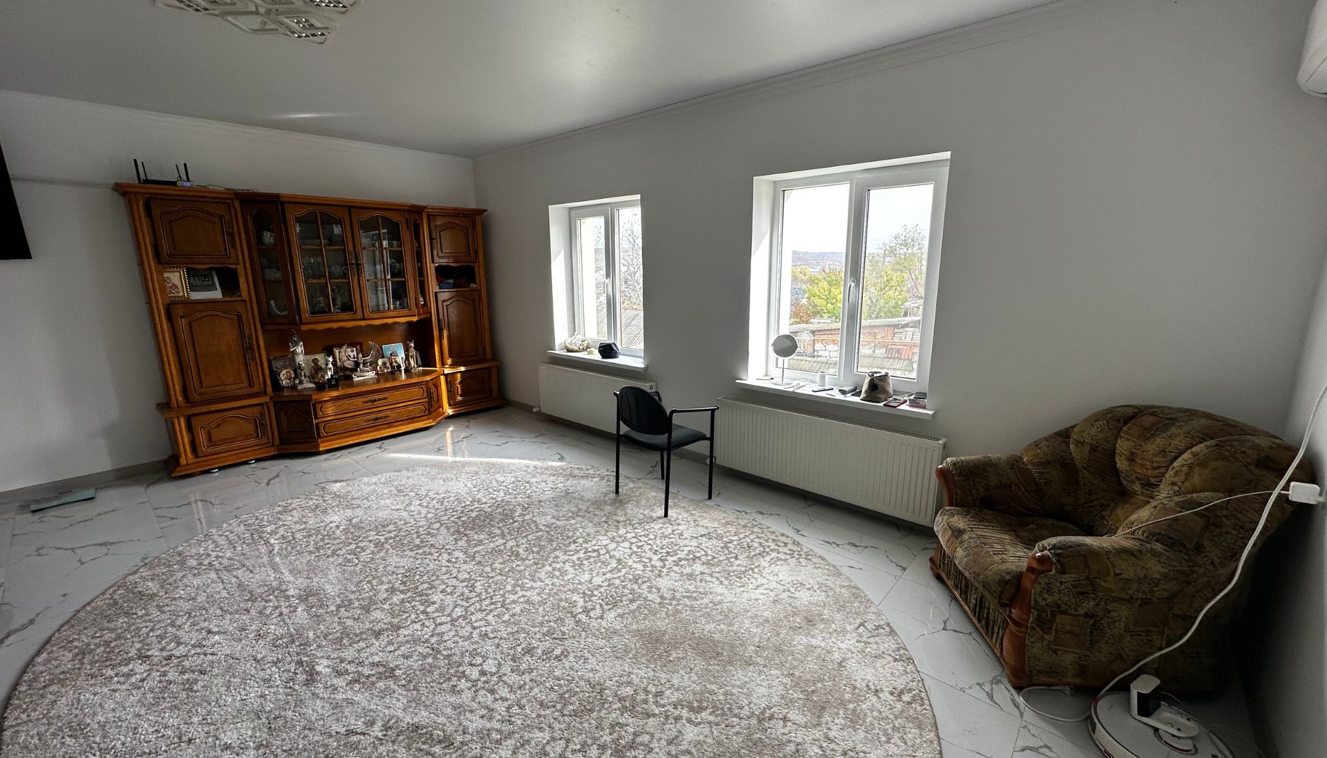 Vând casa or. Strășeni