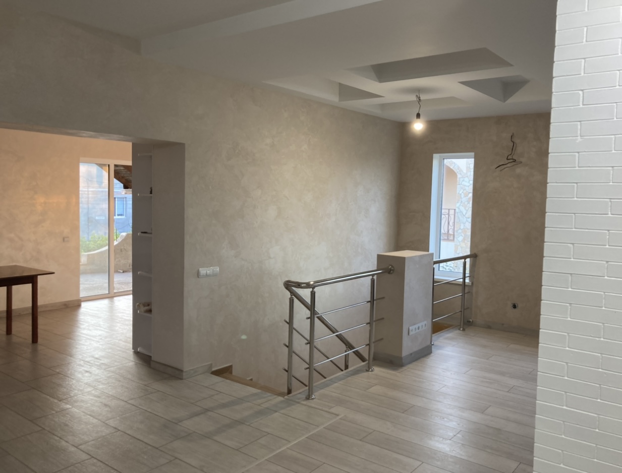 Vînd casă în Ciorescu