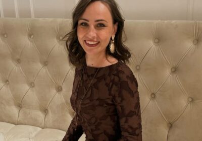 foto-ulybayus-v-korichnevom