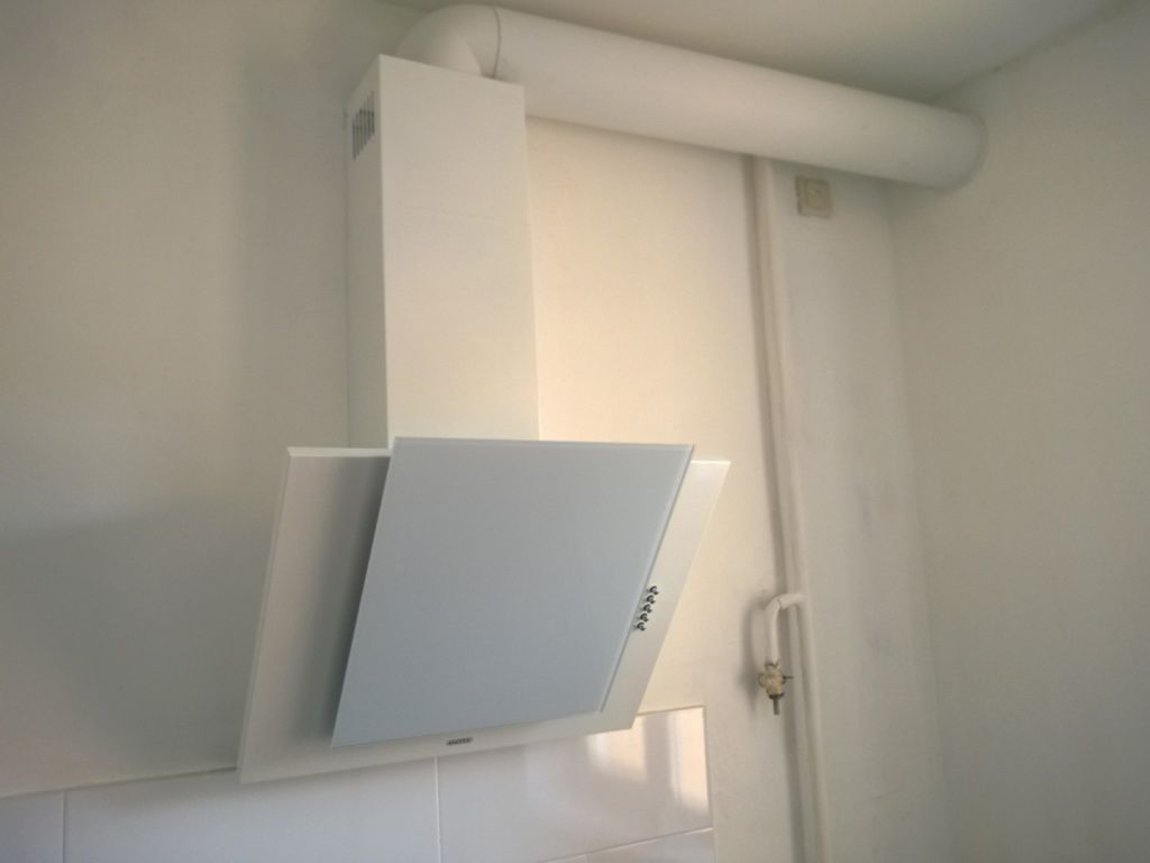 УСТАНОВКА ВЫТЯЖКИ. МОНТАЖ ВЕНТИЛЯЦИИ. ВЫВОД ТРУБЫ.