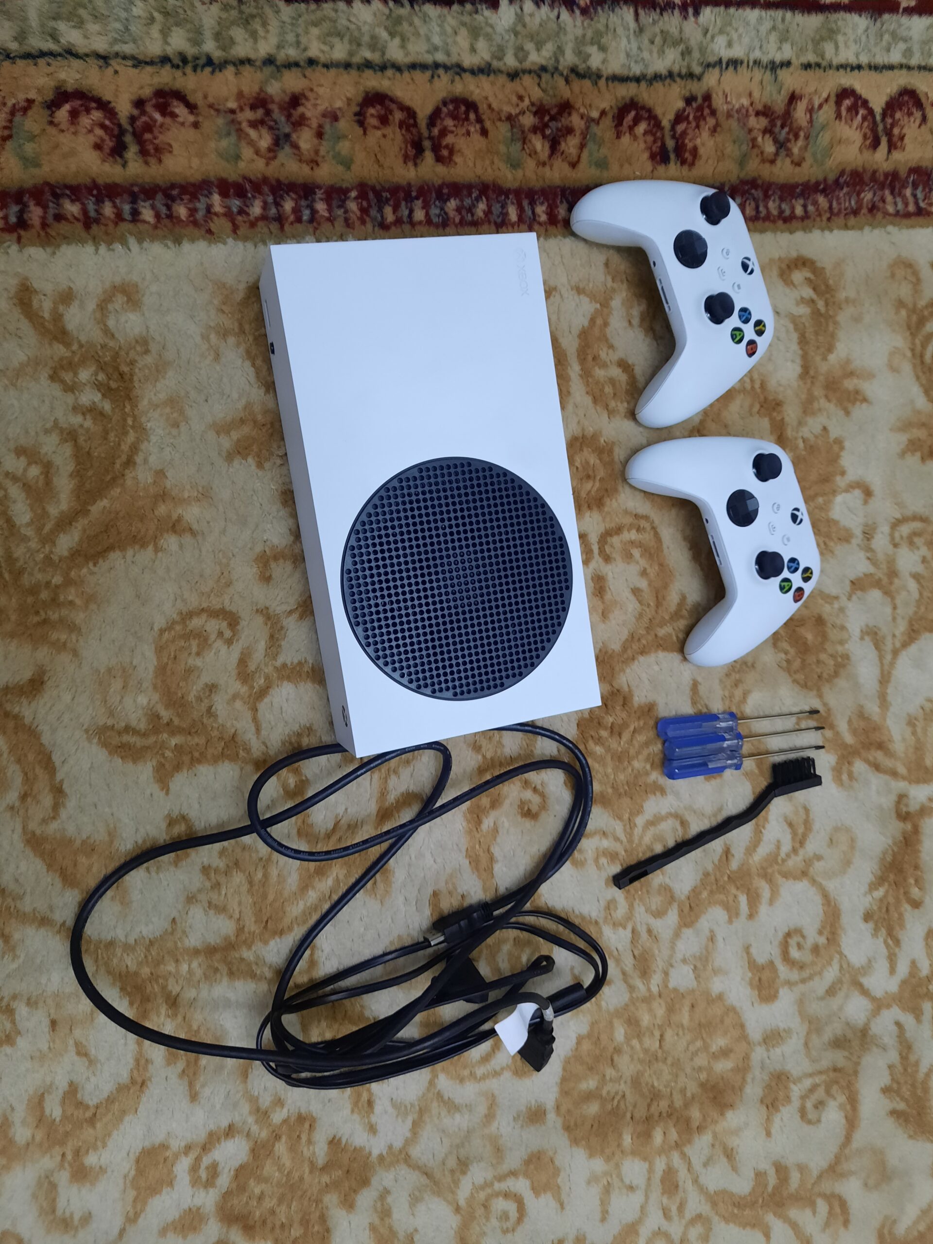 vand xbox s si cu g920 daca vreti il vand si seoar