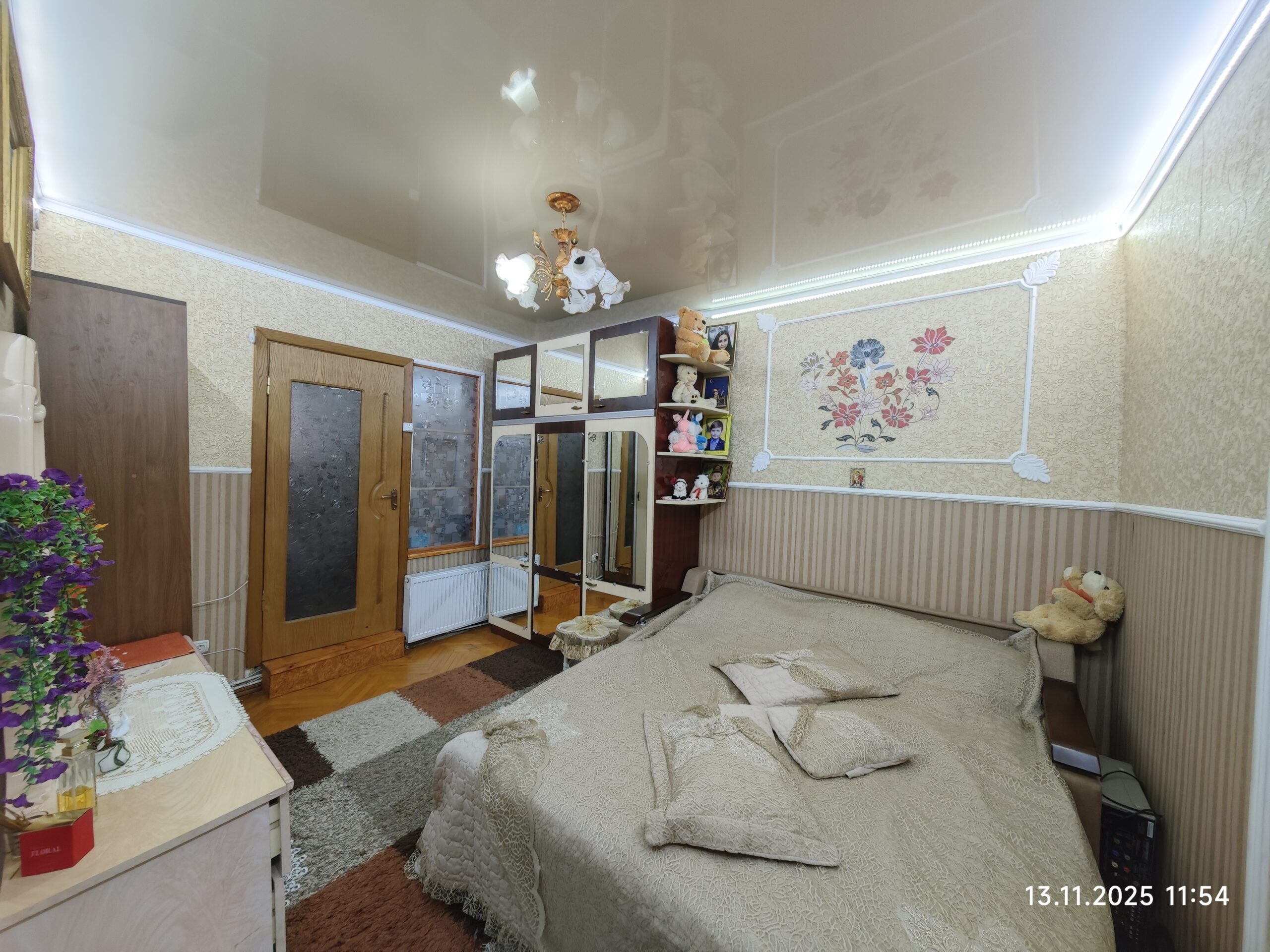 Продается дом на хорошей улице в районе Флакэра