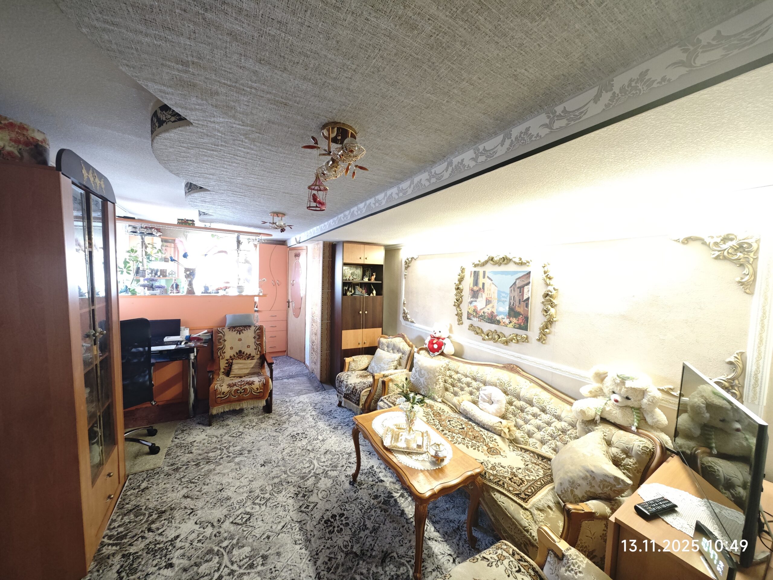 Продается дом на хорошей улице в районе Флакэра