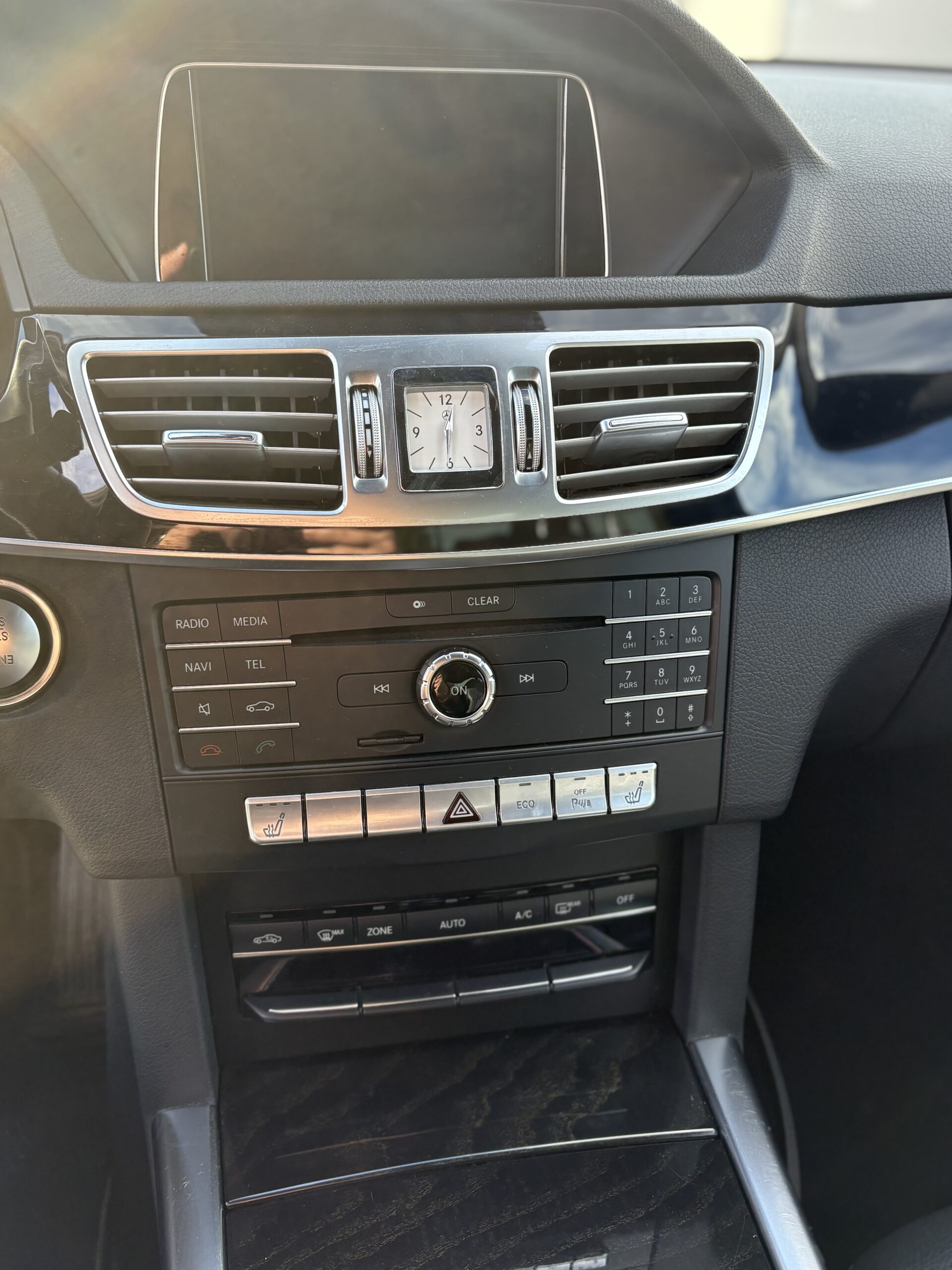 Продается мерседес E 250