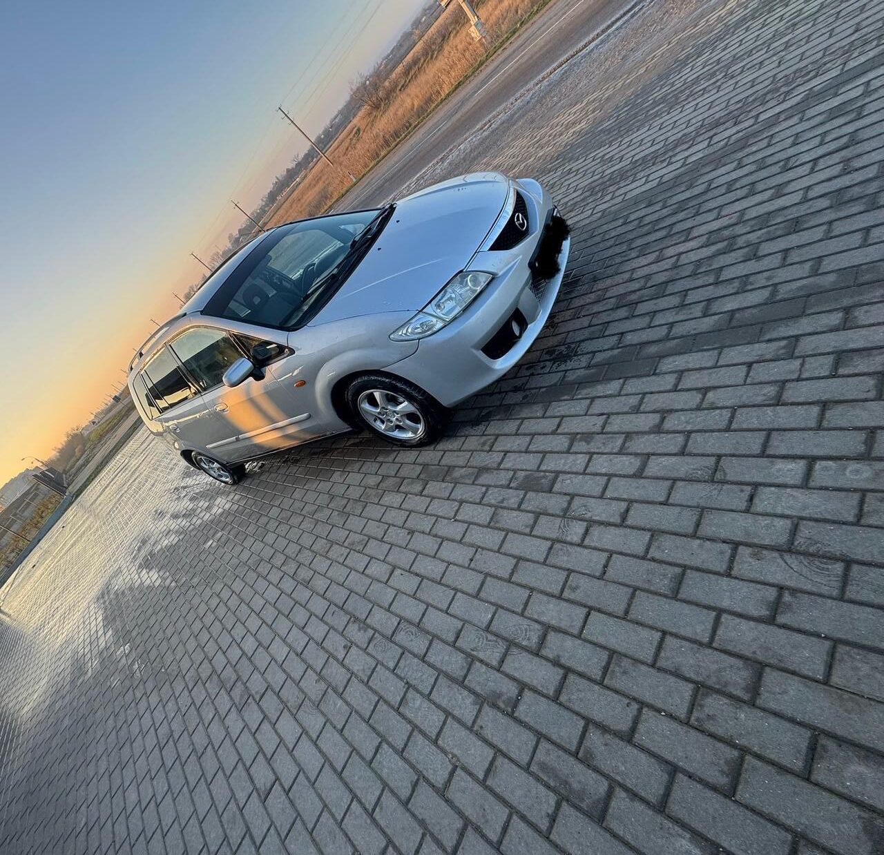 Продам Мазду