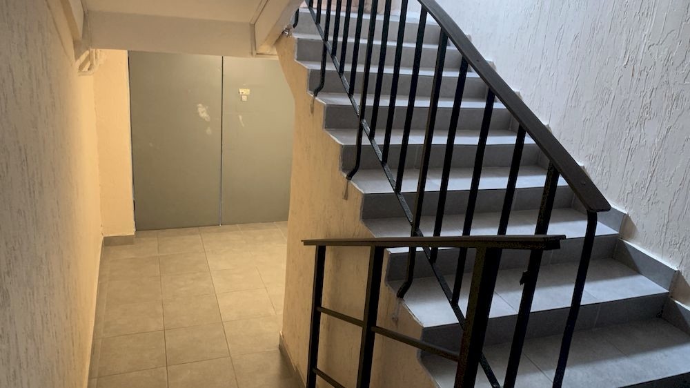 Продается 4 комнатная квартира в Кишиневе.