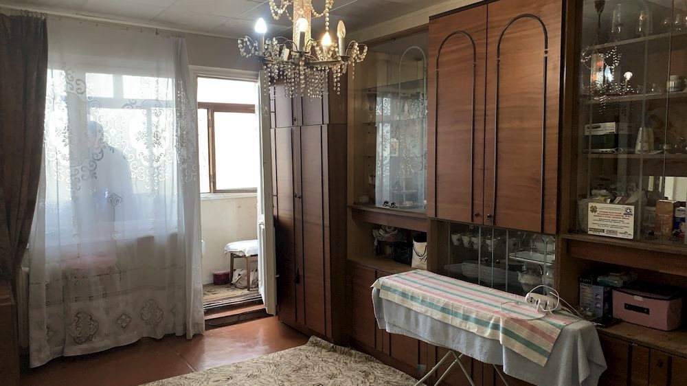 Продается 4 комнатная квартира в Кишиневе.