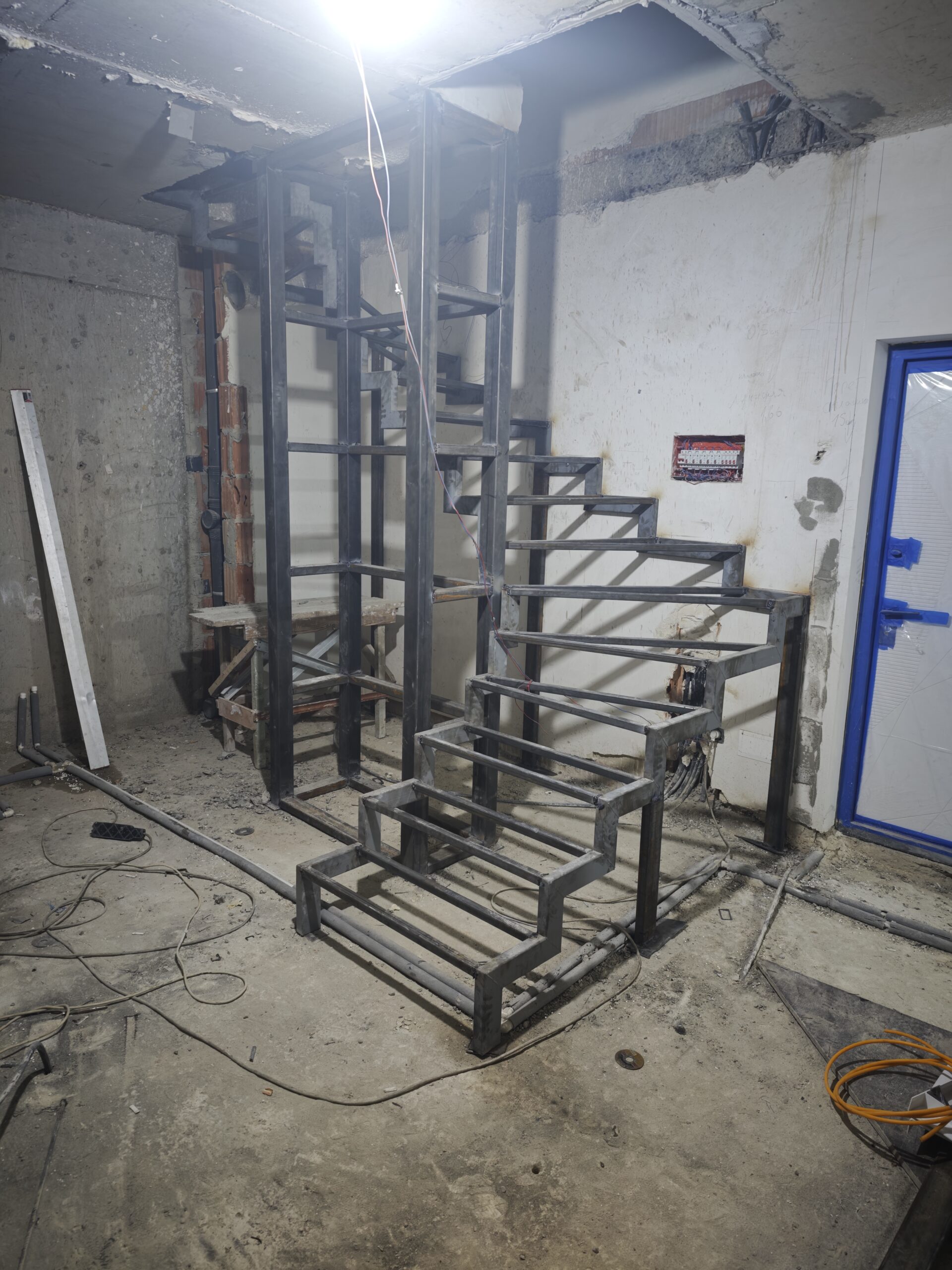 Выполняем любые металлоизделия под заказ.