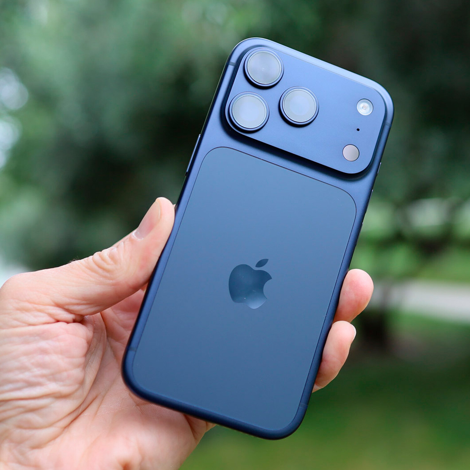 Iphone 17 pro max urgent