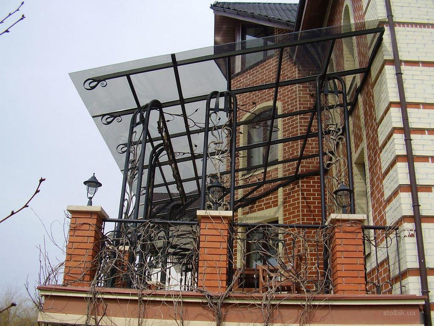 Монолитный поликарбонат для теплиц и оранжерей.