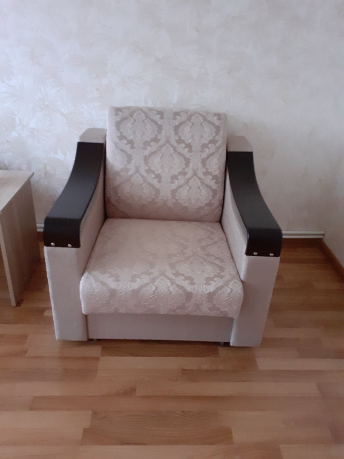 Продам 2 кресла, новые. Цена за оба — 7 000 леев