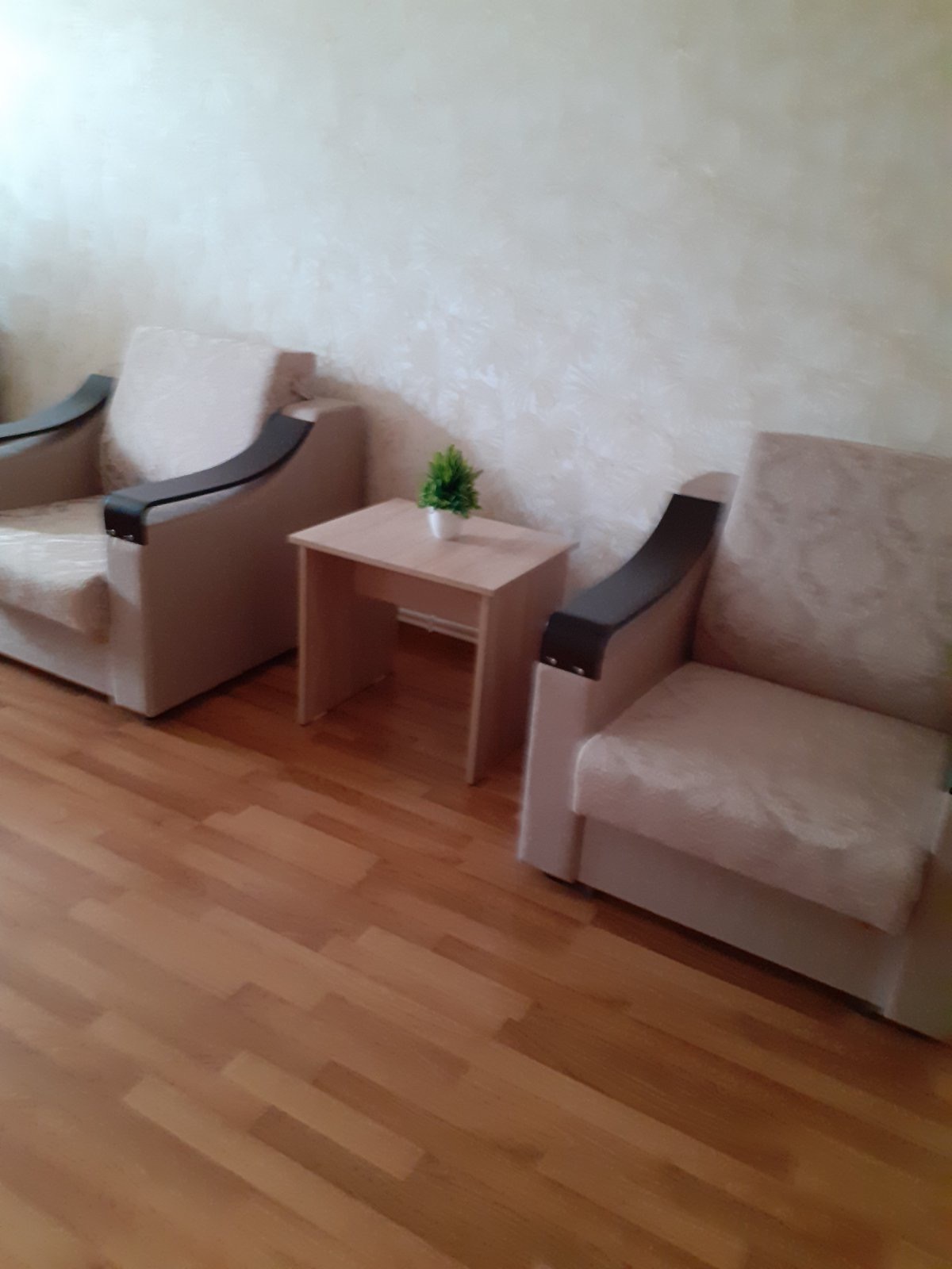 Продам 2 кресла, новые. Цена за оба — 7 000 леев