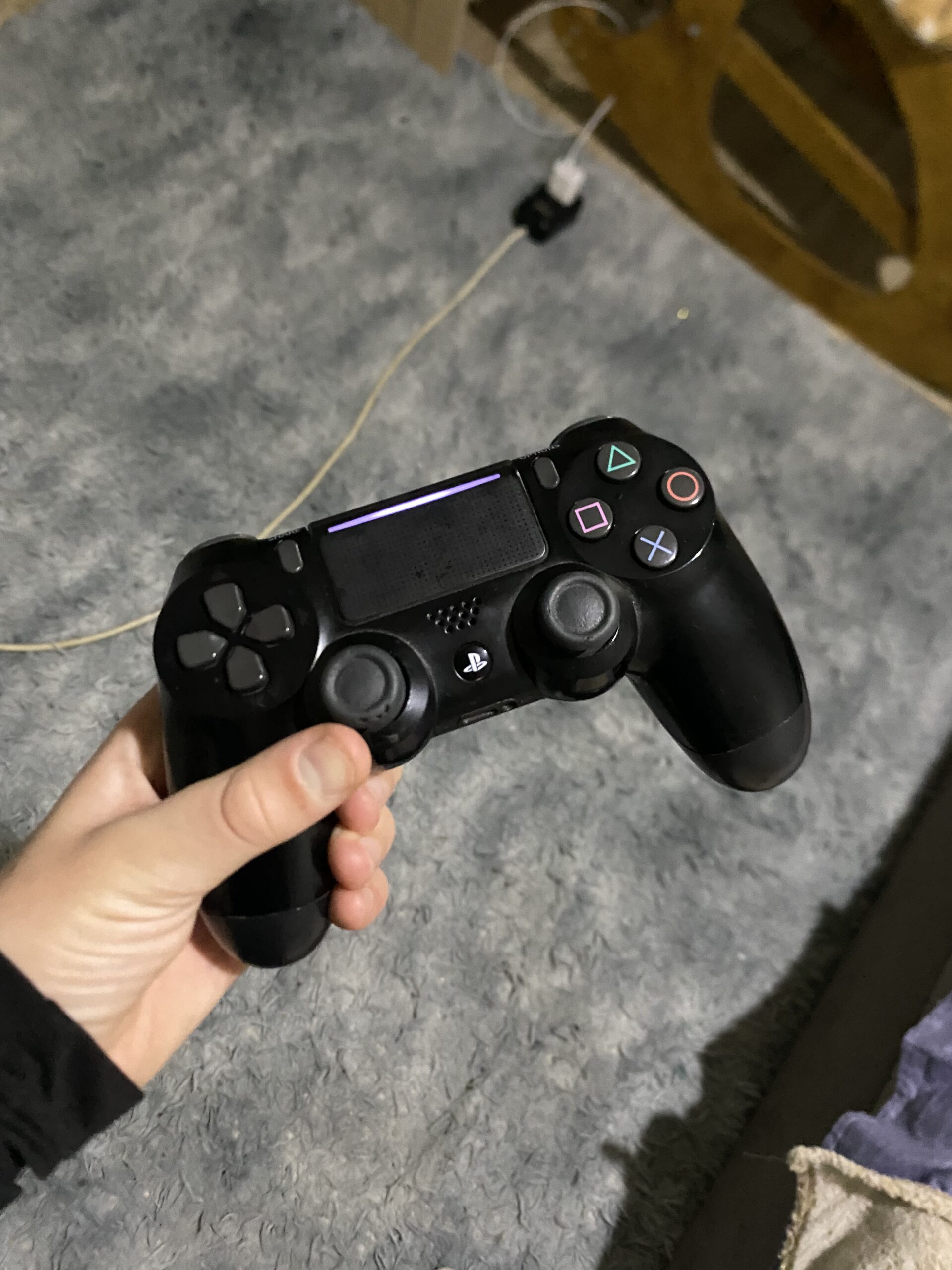 Продаю PlayStation 4 Pro 1T вместе с аккаунтам