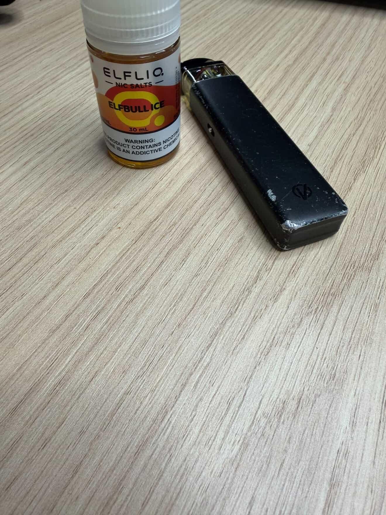 Se vinde Xros Vaporesso 5 mini +Lichid Elfq elfbul