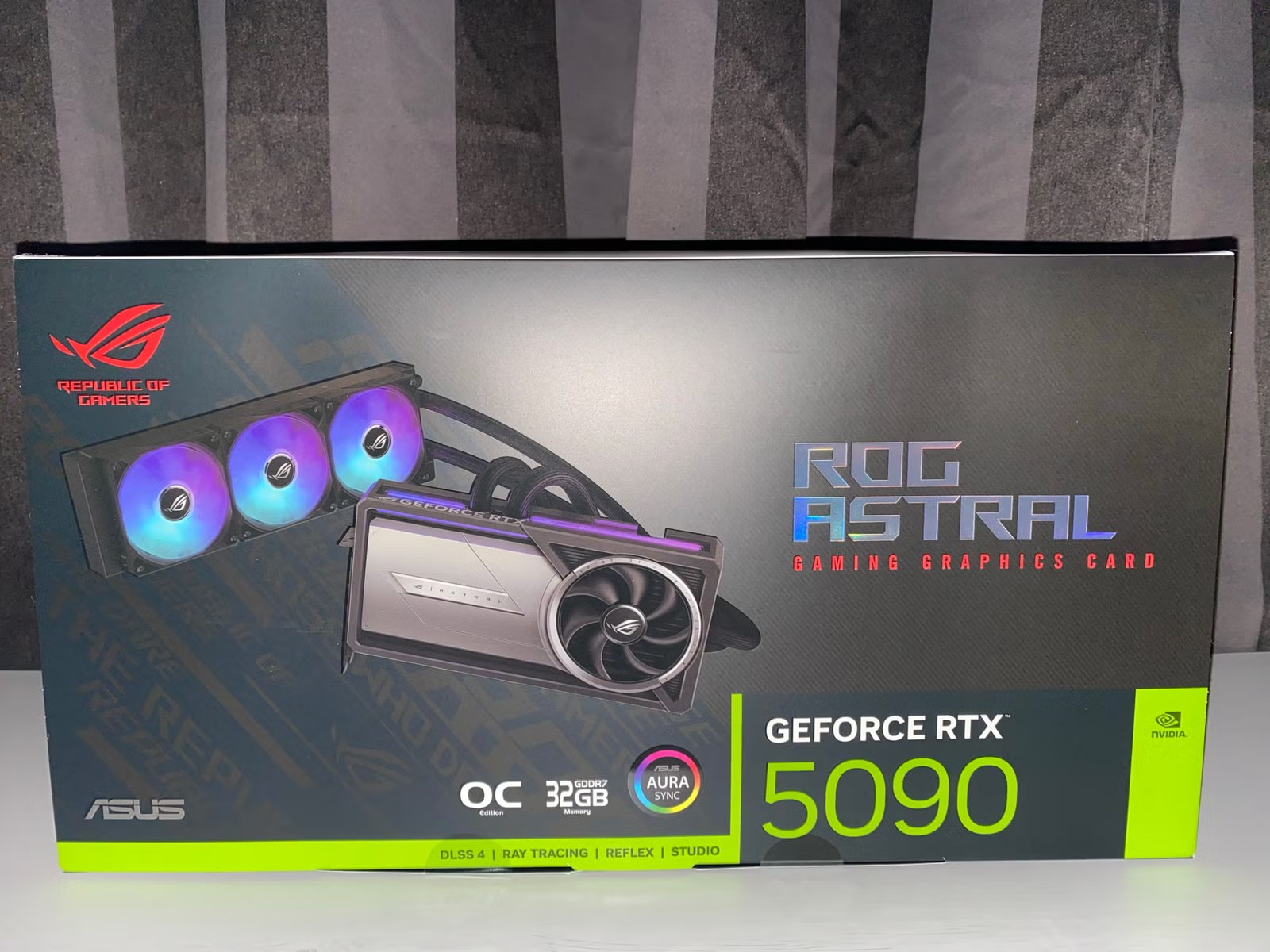 ASUS ROG Astral GeForce RTX 5090 OC Edition 32GB
