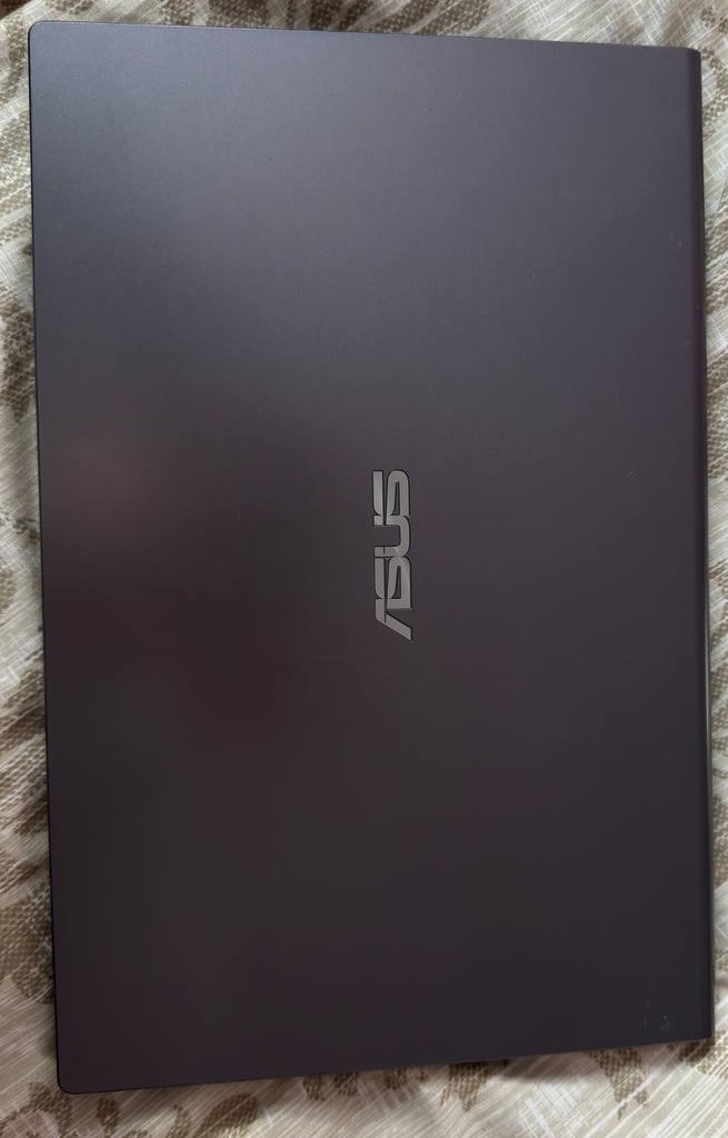 Vând 4 Laptopuri: Acer și asus (Modele variate)