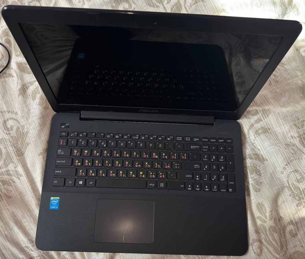 Vând 4 Laptopuri: Acer și asus (Modele variate)