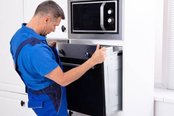 УСТАНОВКА ВСТРАИВАЕМЫЕ ХОЛОДИЛЬНИКИ МОНТАЖ КИШИНЕВ