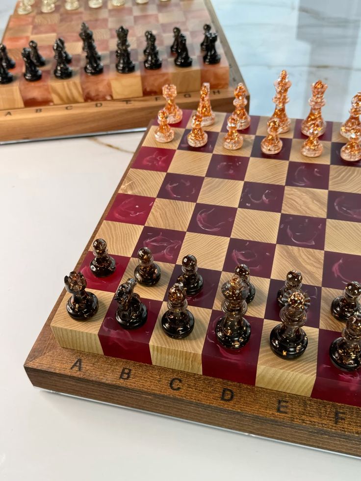 ♟️ Tablă de șah din lemn masiv & rășină epoxidică
