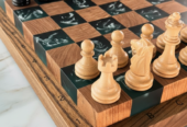 ♟️ Tablă de șah din lemn masiv & rășină epoxidică