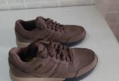 Продаются 2 пары кроссовок новые,Skechers