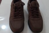 Продаются 2 пары кроссовок новые,Skechers