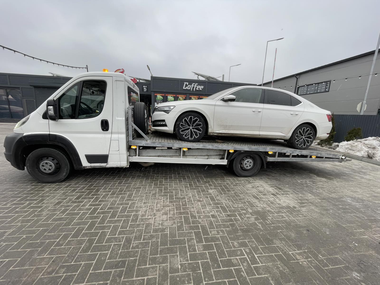 Evacuator în Bălți/Эвакуатор Бельцы