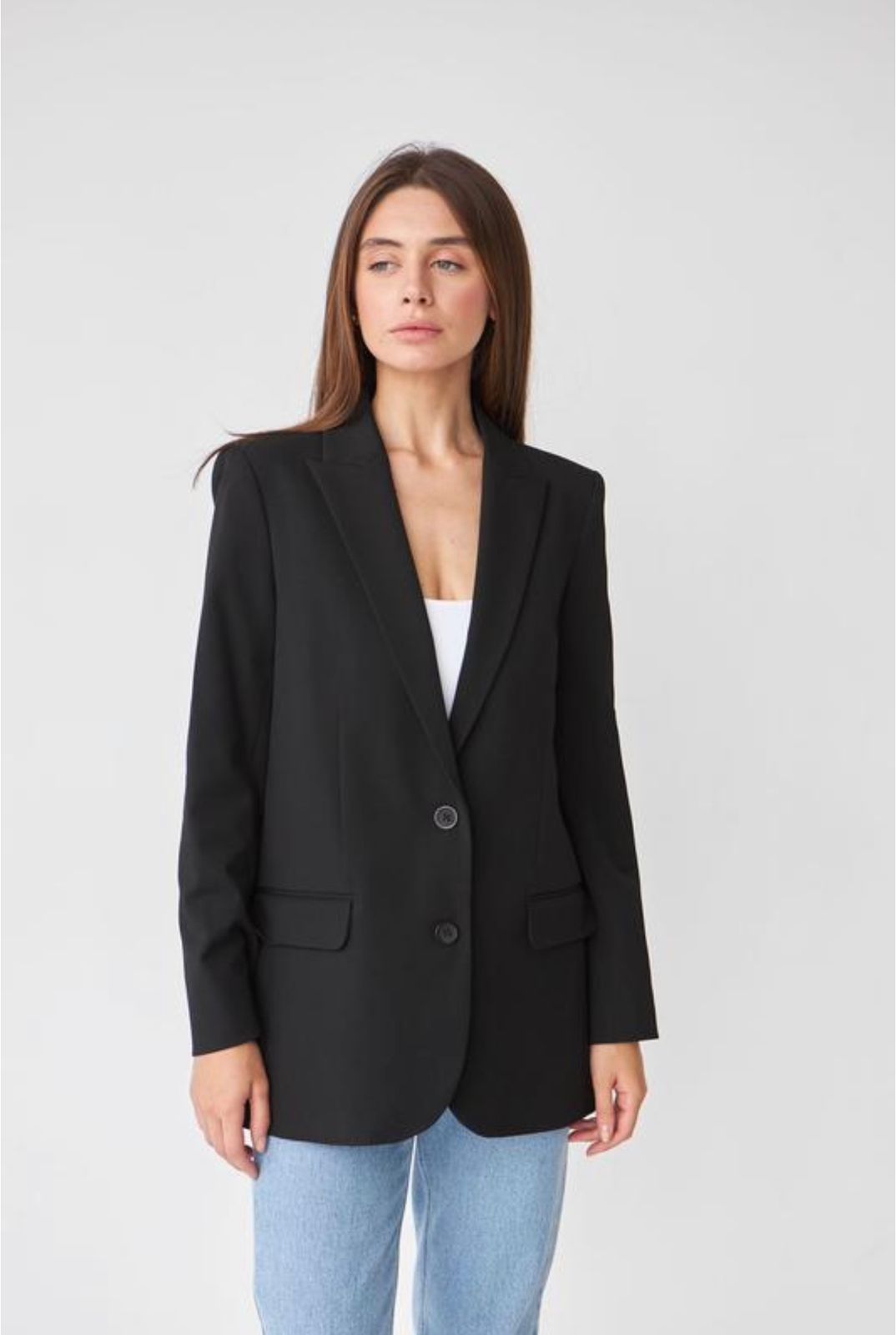 Продаются 2 женских пиджака идеальное состояние