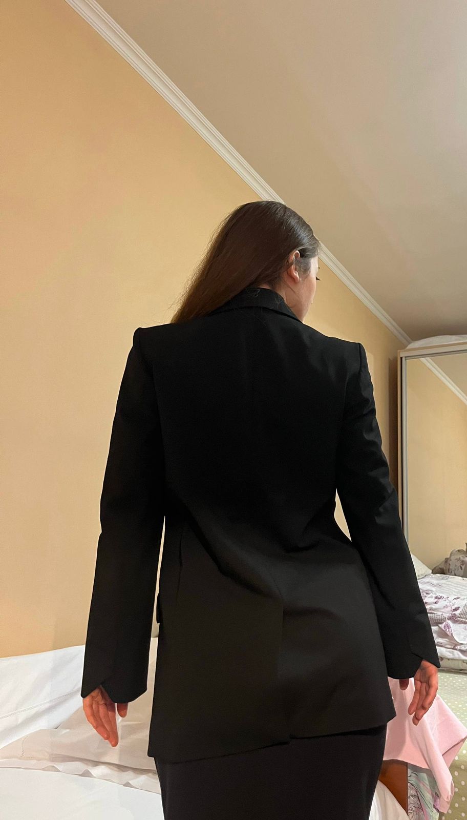 Продаются 2 женских пиджака идеальное состояние