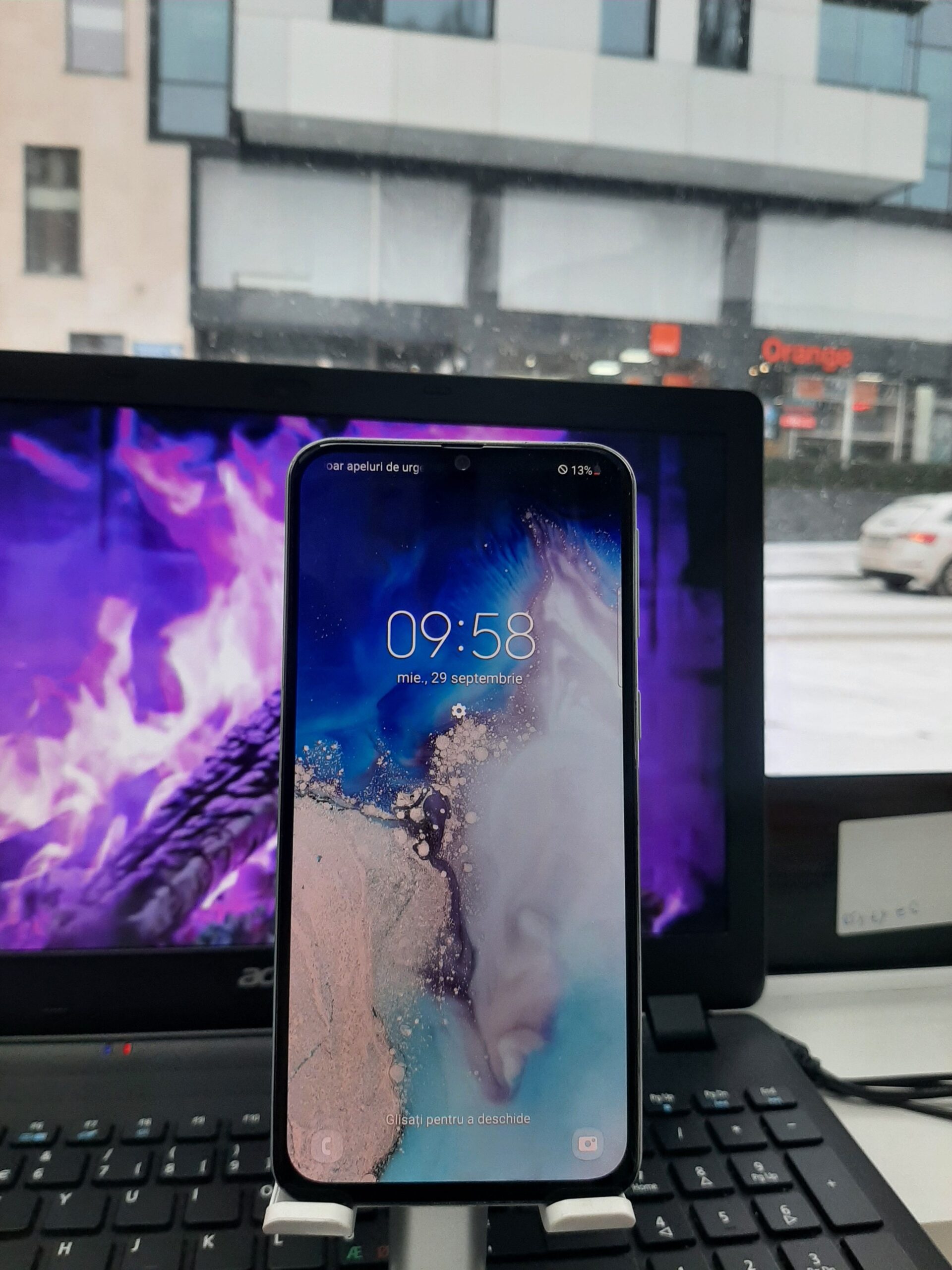 Samsung Galaxy A40 – stare bună, preț bun!