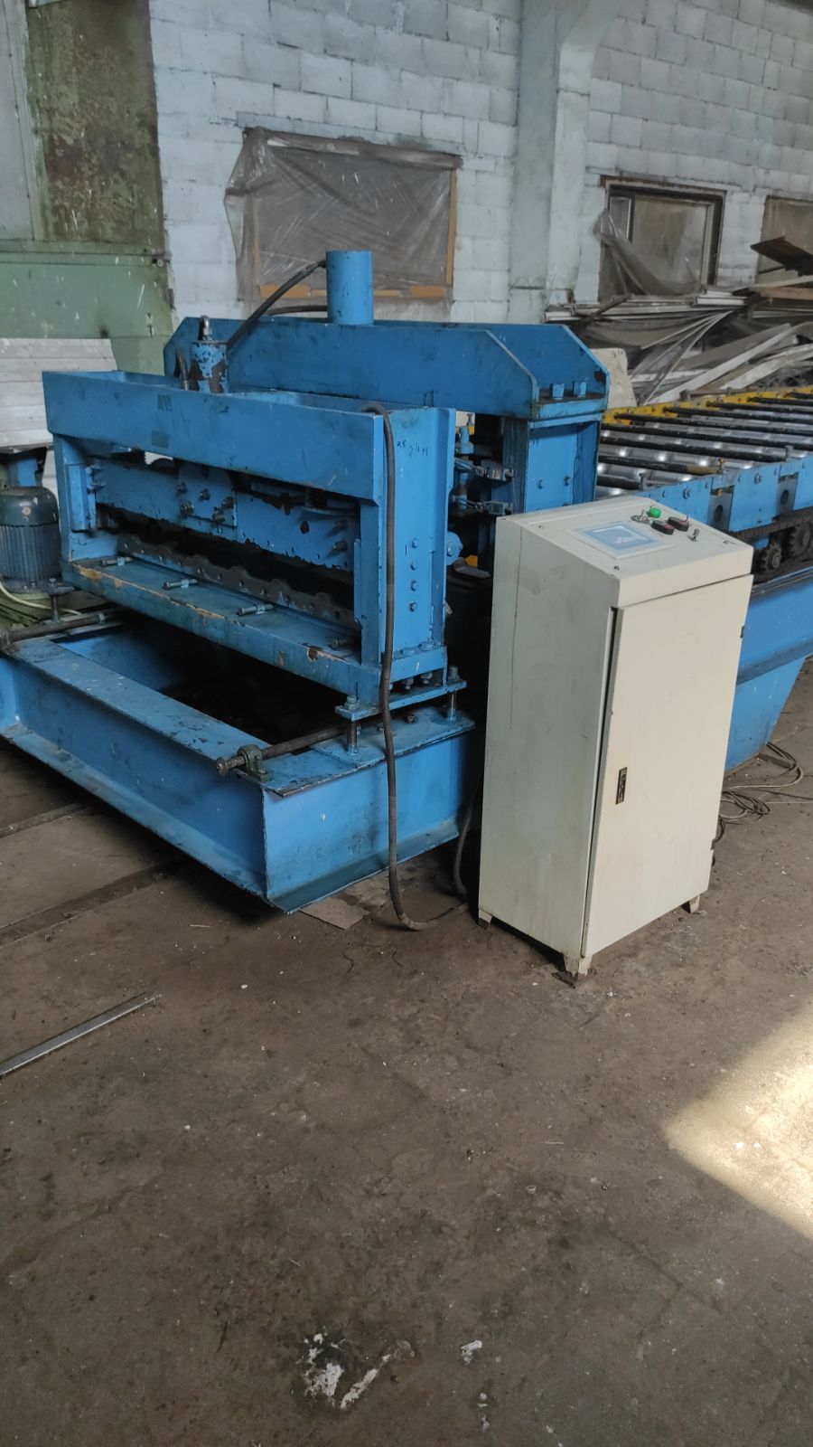 Станок по производству профнастила и металлочерепи