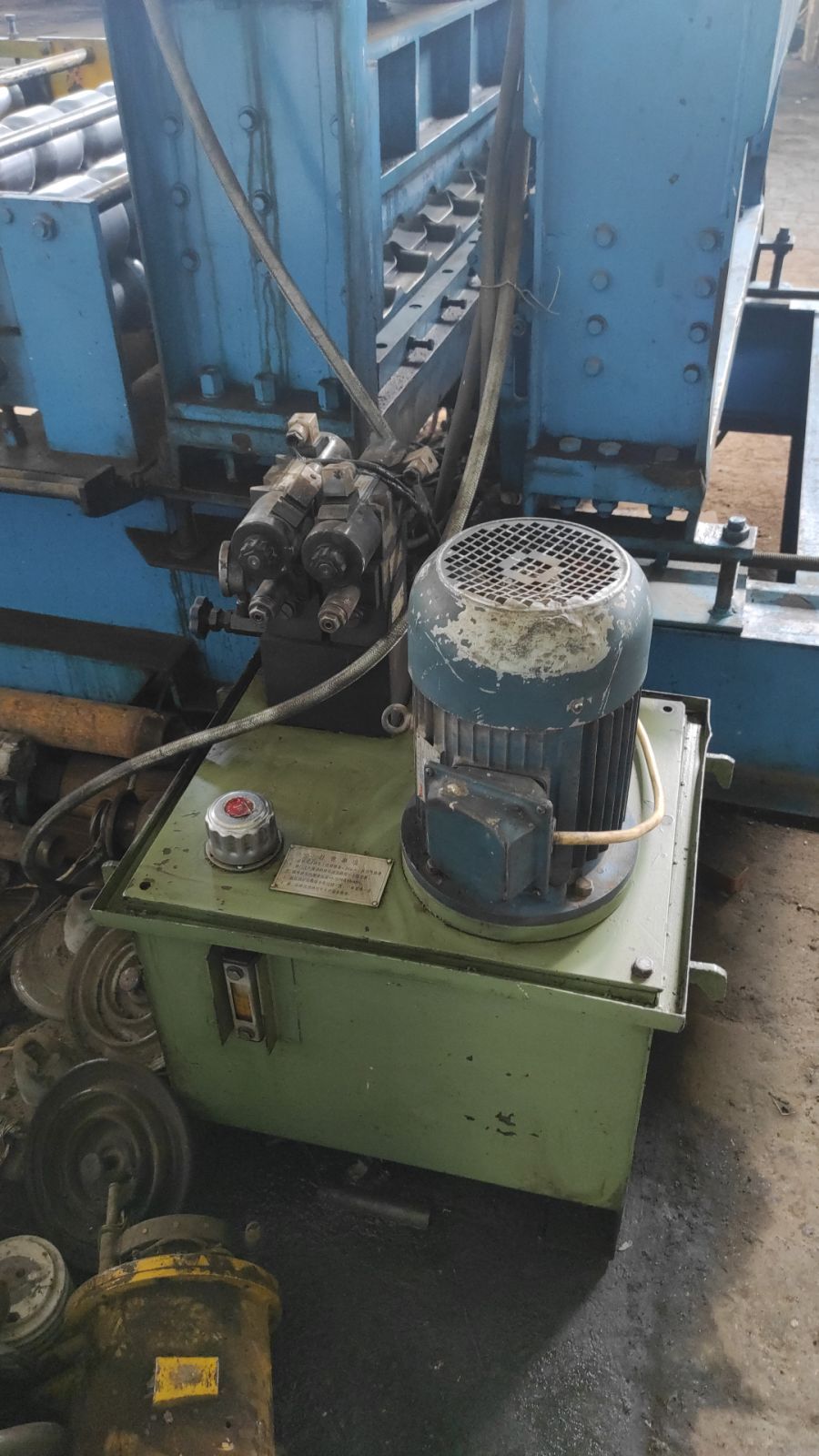 Станок по производству профнастила и металлочерепи