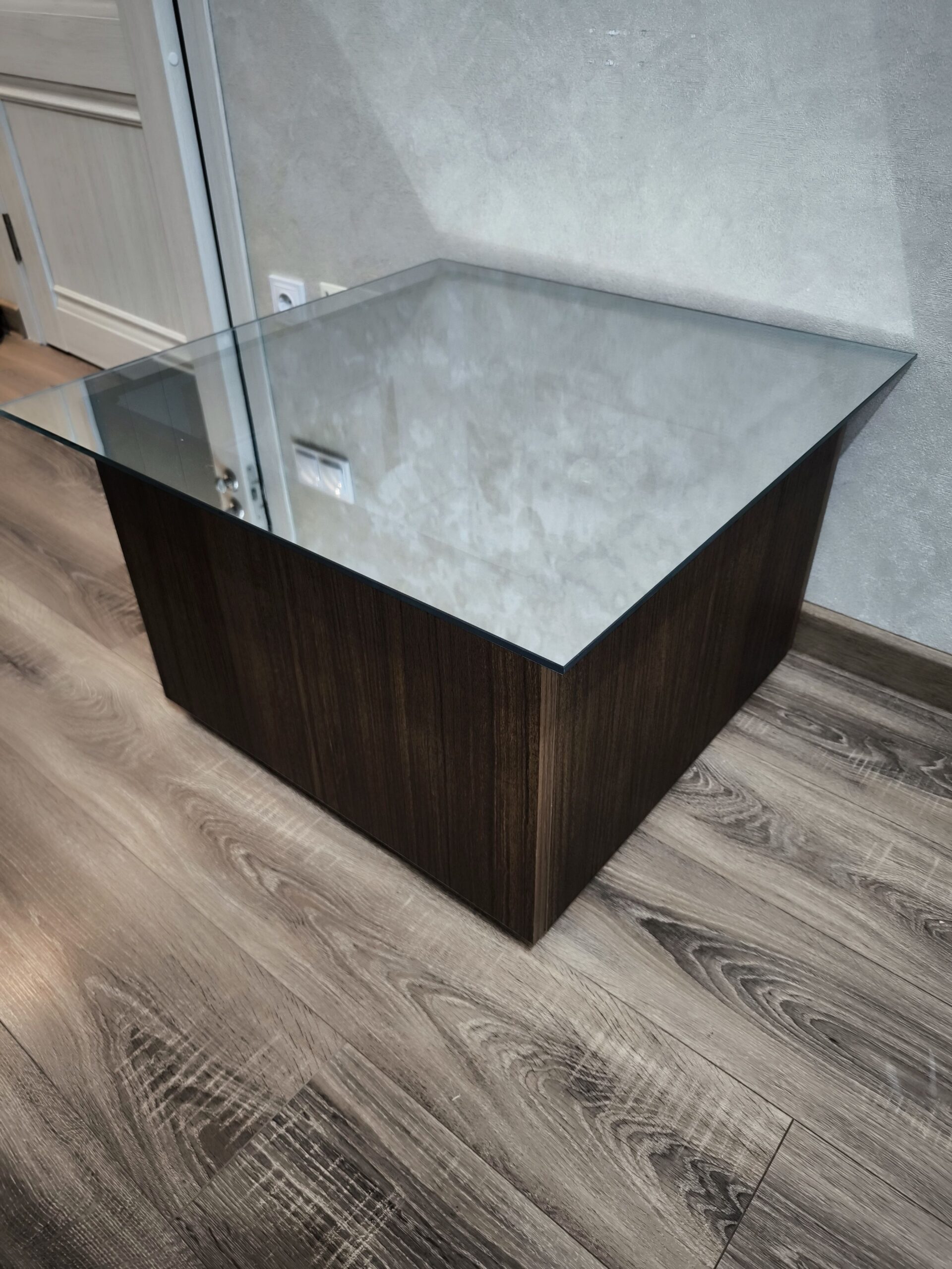 Masă de cafea cu efect infinit