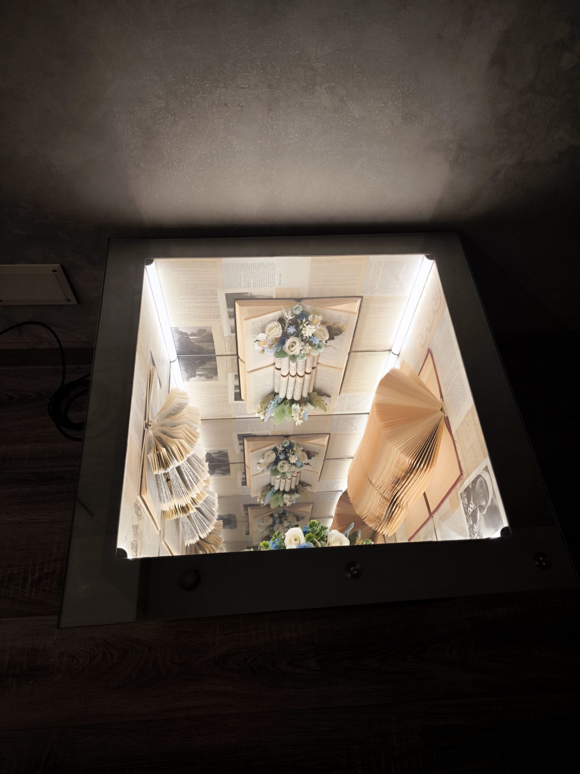 Masă de cafea cu efect infinit